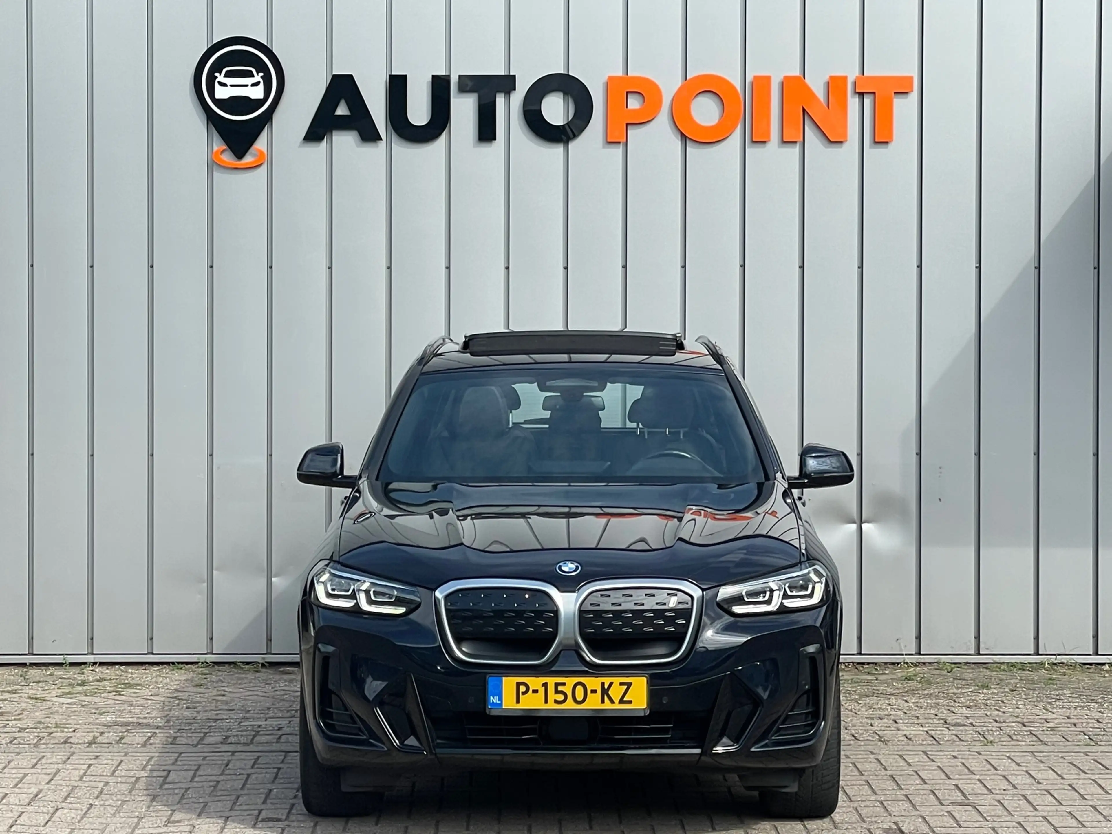 BMW iX3 High-Executive M 80 kWh 1E EIG ORG NL DEALEROND SO — photo 3