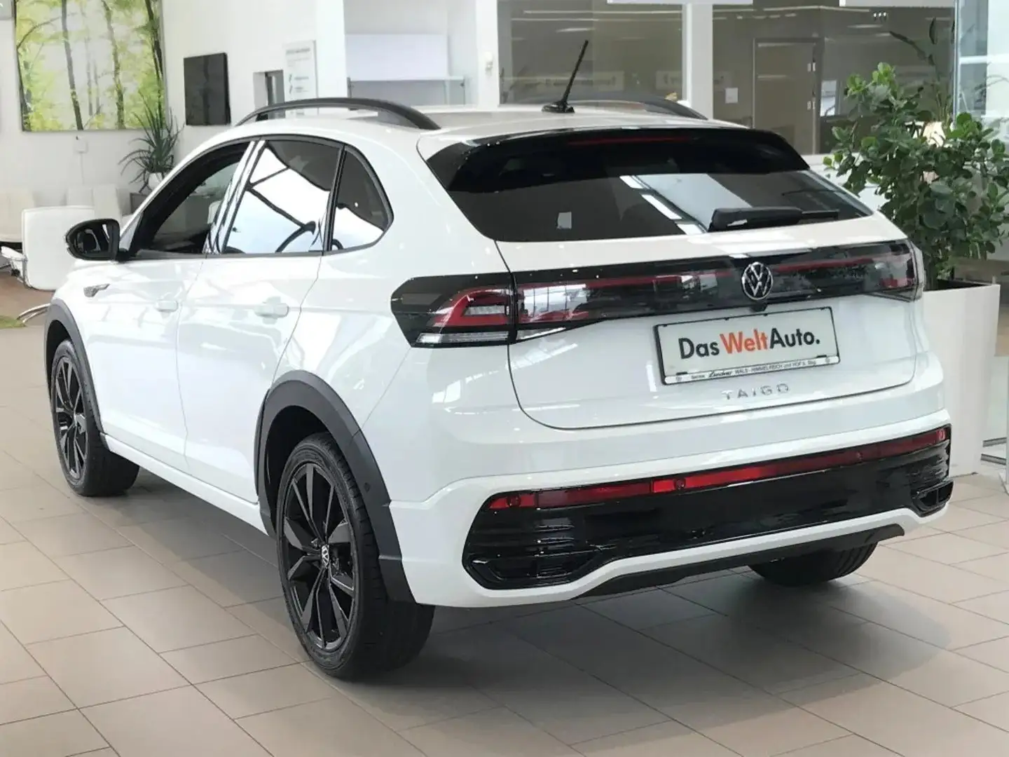 Volkswagen Taigo R-Line Blanc - 2