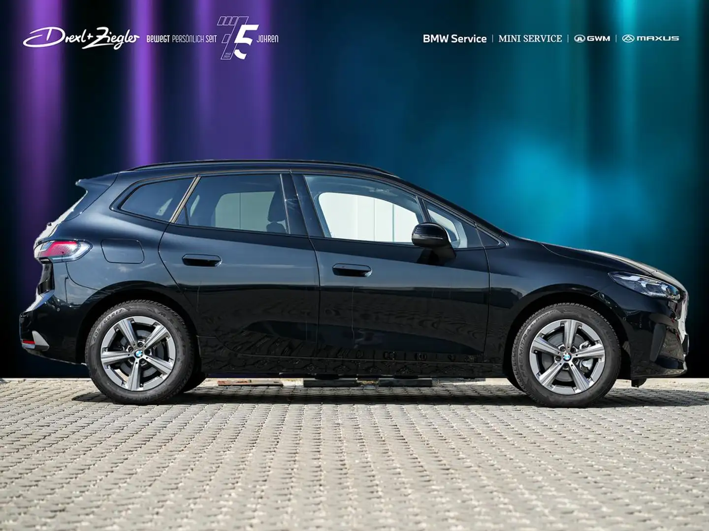 BMW 218 d Active Tourer AdLED AHK PanoDach KoZg 17" Schwarz - 2