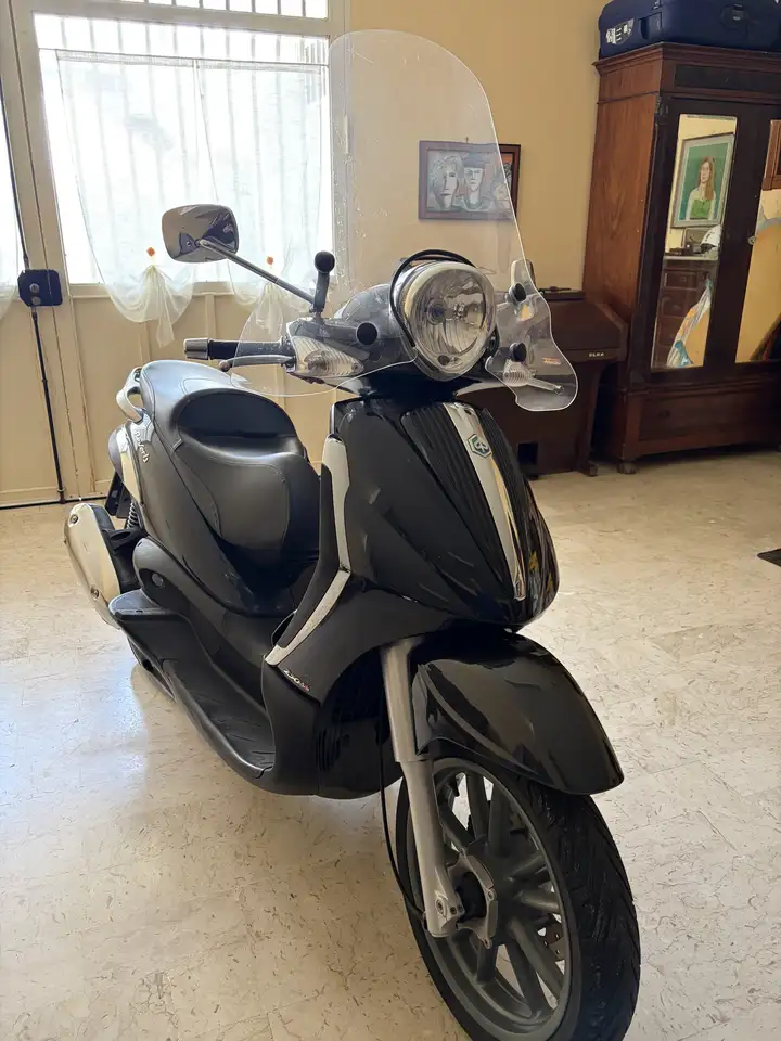 Piaggio Beverly 250