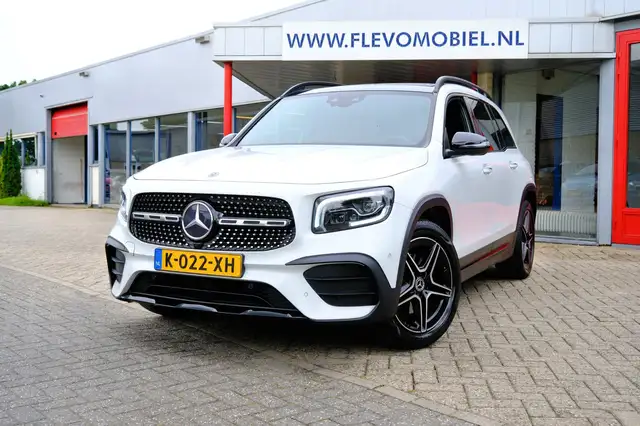 Mercedes-Benz GLB 180 Business Sol. AMG Aut. Pano|Leder-Alcantara|Burmes