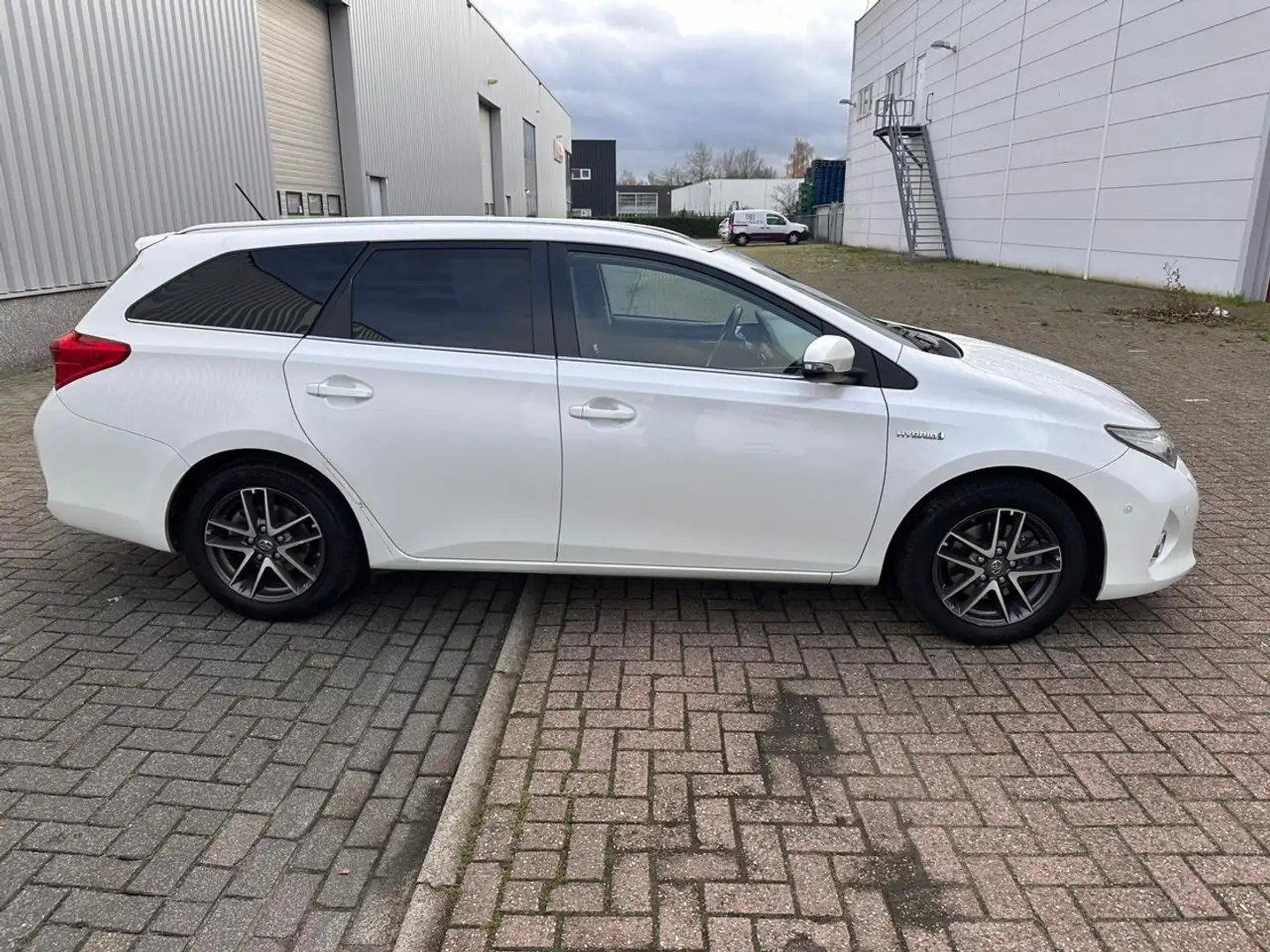 Toyota Auris Touring Sports 1.8 Hybrid Lease Wit - 2