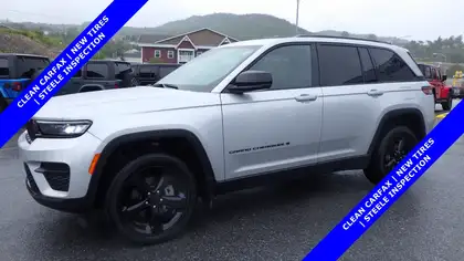 2025 Jeep Grand Cherokee Altitude 4WD