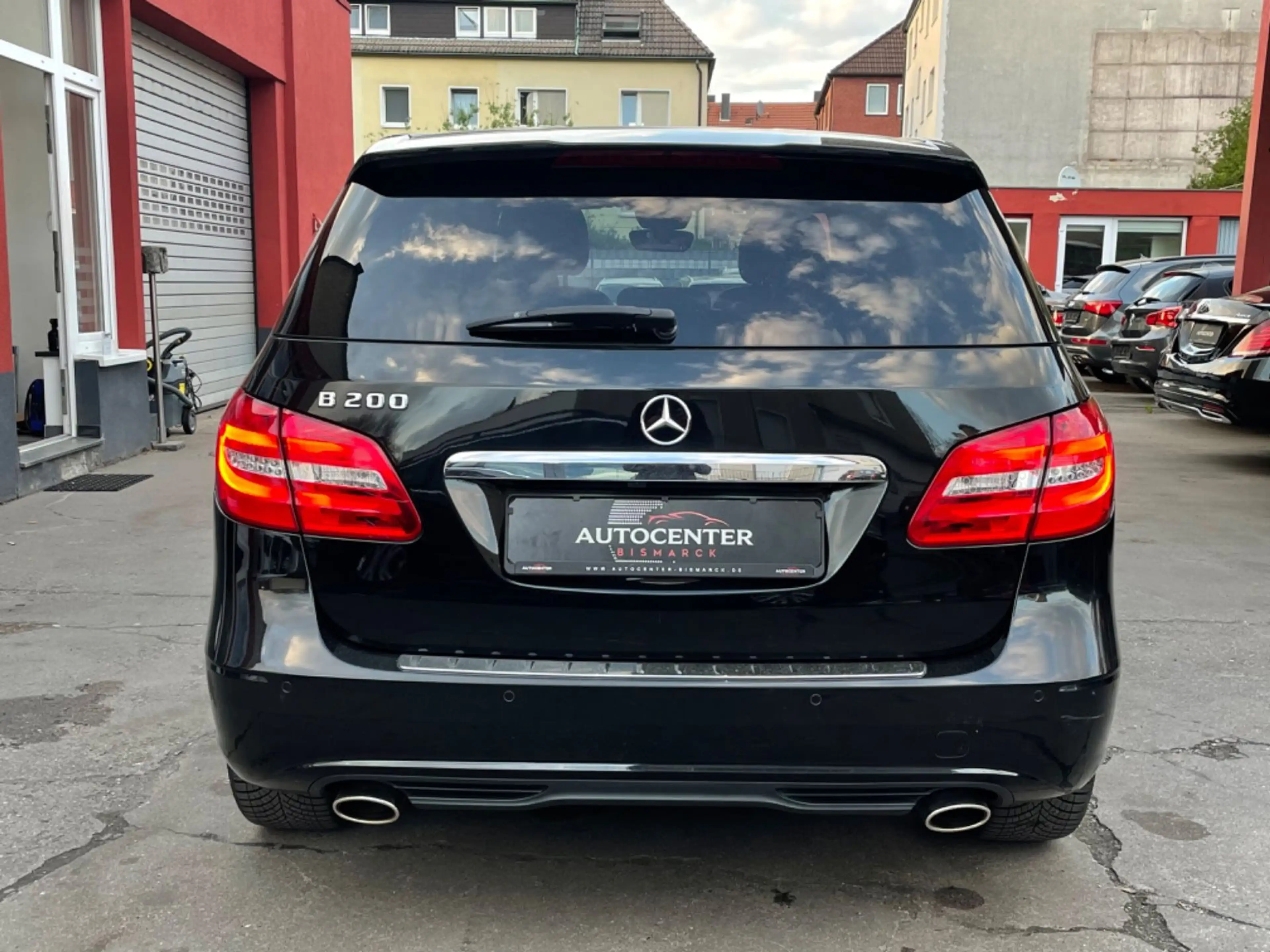 Mercedes-Benz B 200 Automatik NAVI/BI-XENON/R-KAMERA/SHZ — photo 6