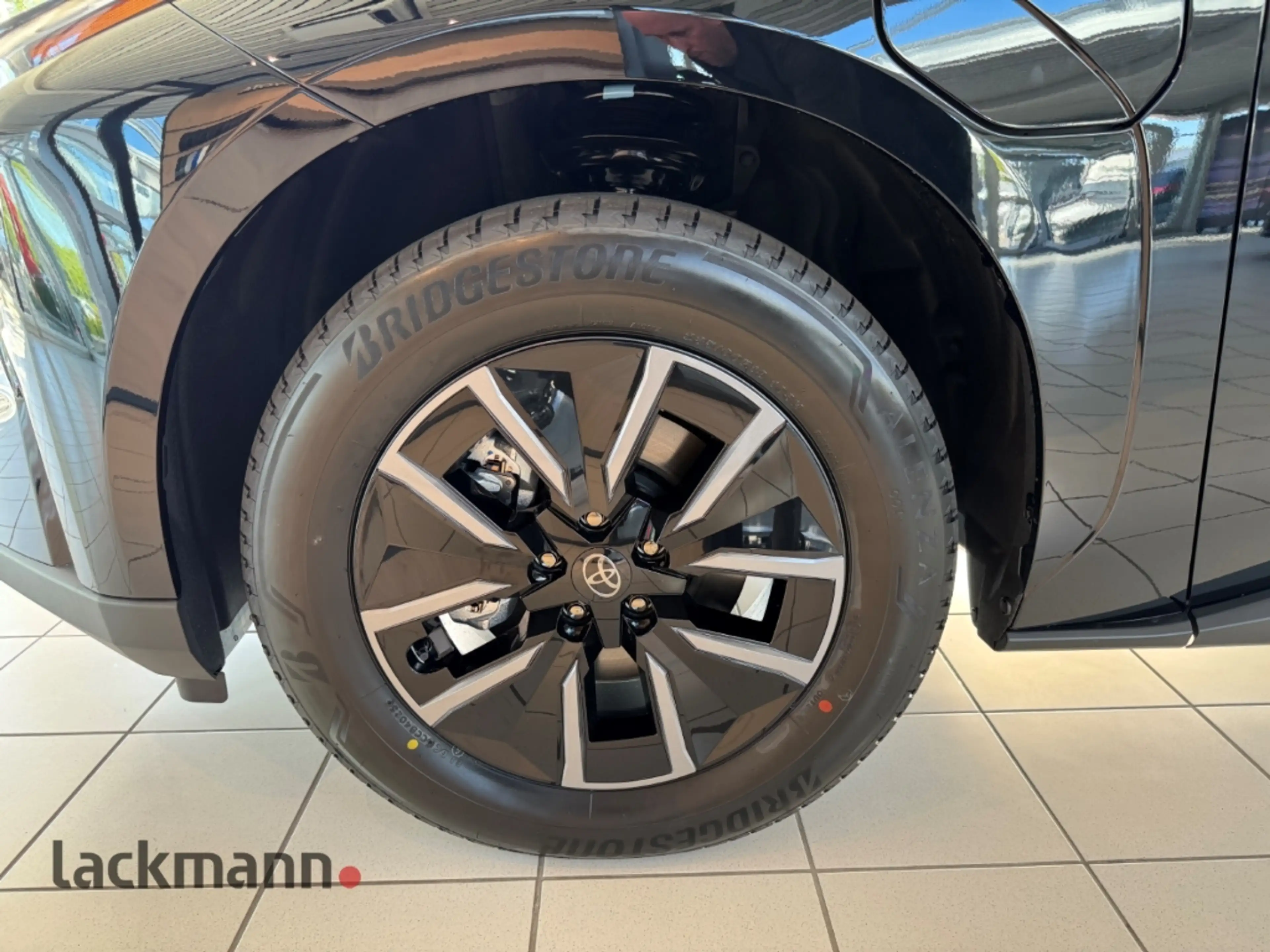 Toyota bZ4X Teamplayer 360°Kamera Toter Winkel Warner — photo 6
