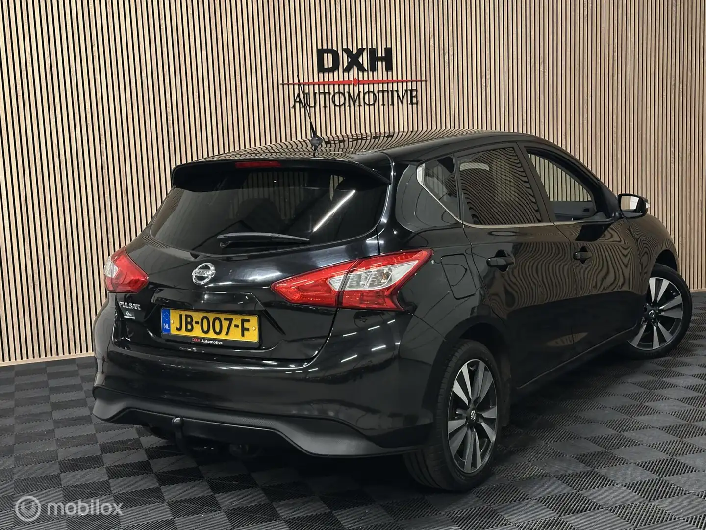 Nissan Pulsar 1.2 DIG-T N-Connecta AUTOMAAT 1eEIG OrgNL NAVI Zwart - 2