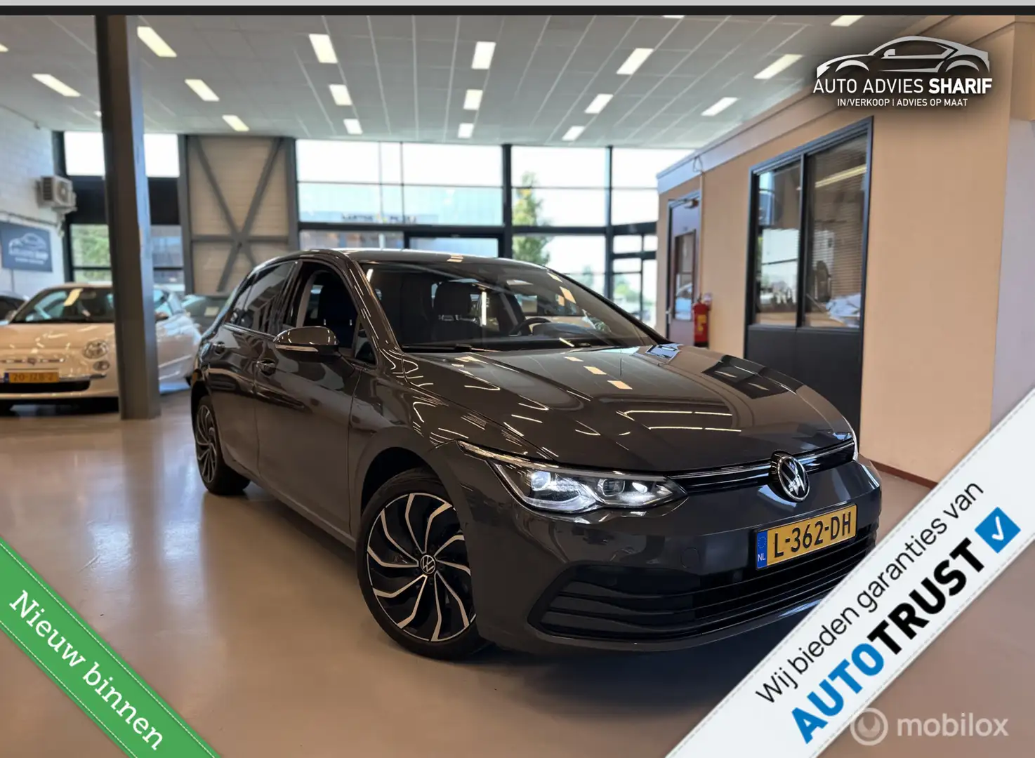 Volkswagen Golf 1.0 eTSI Life Business Grijs - 1