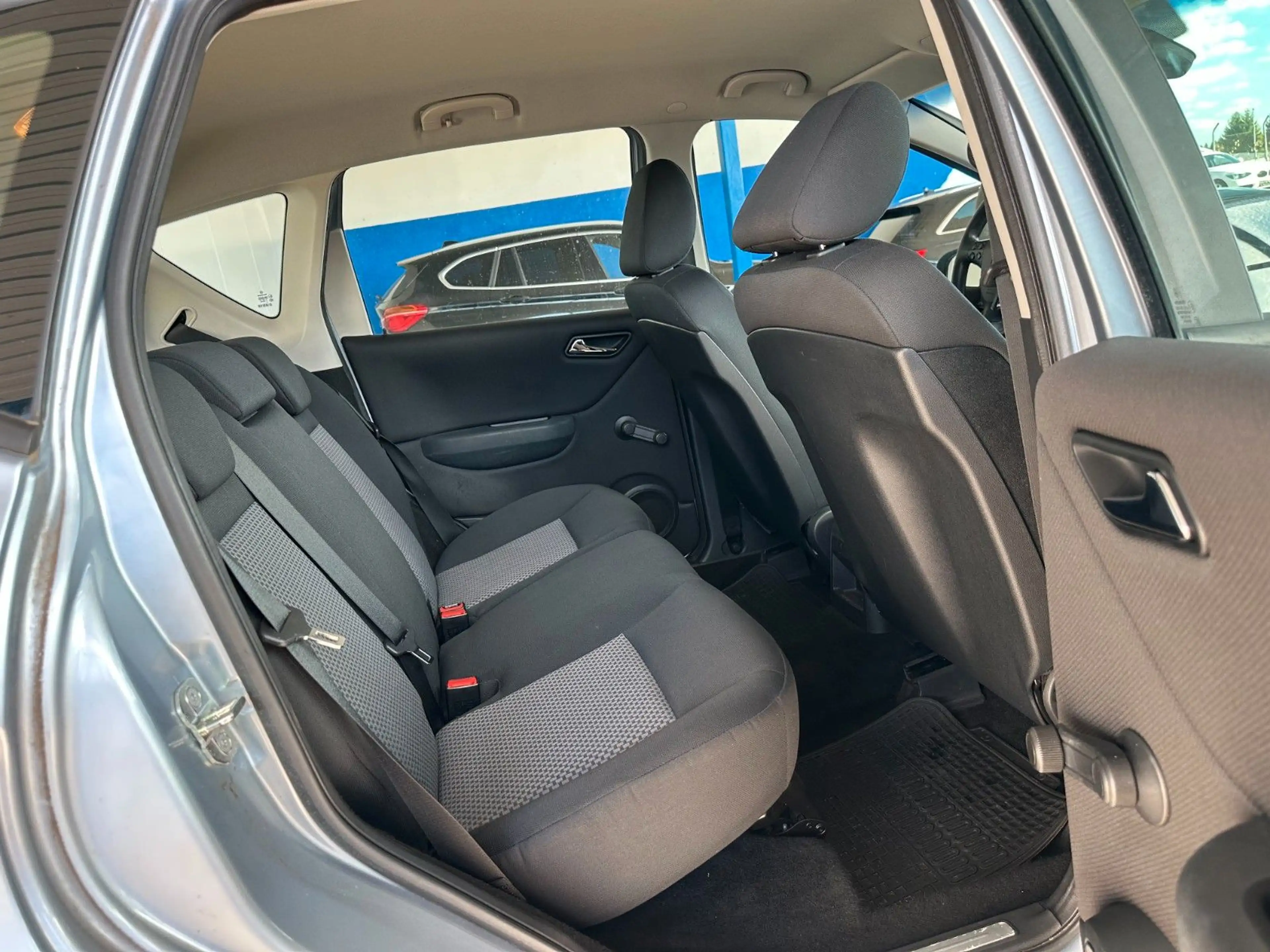 Mercedes-Benz A 150 A A 150 5-türig / Klima / SHZ — photo 11