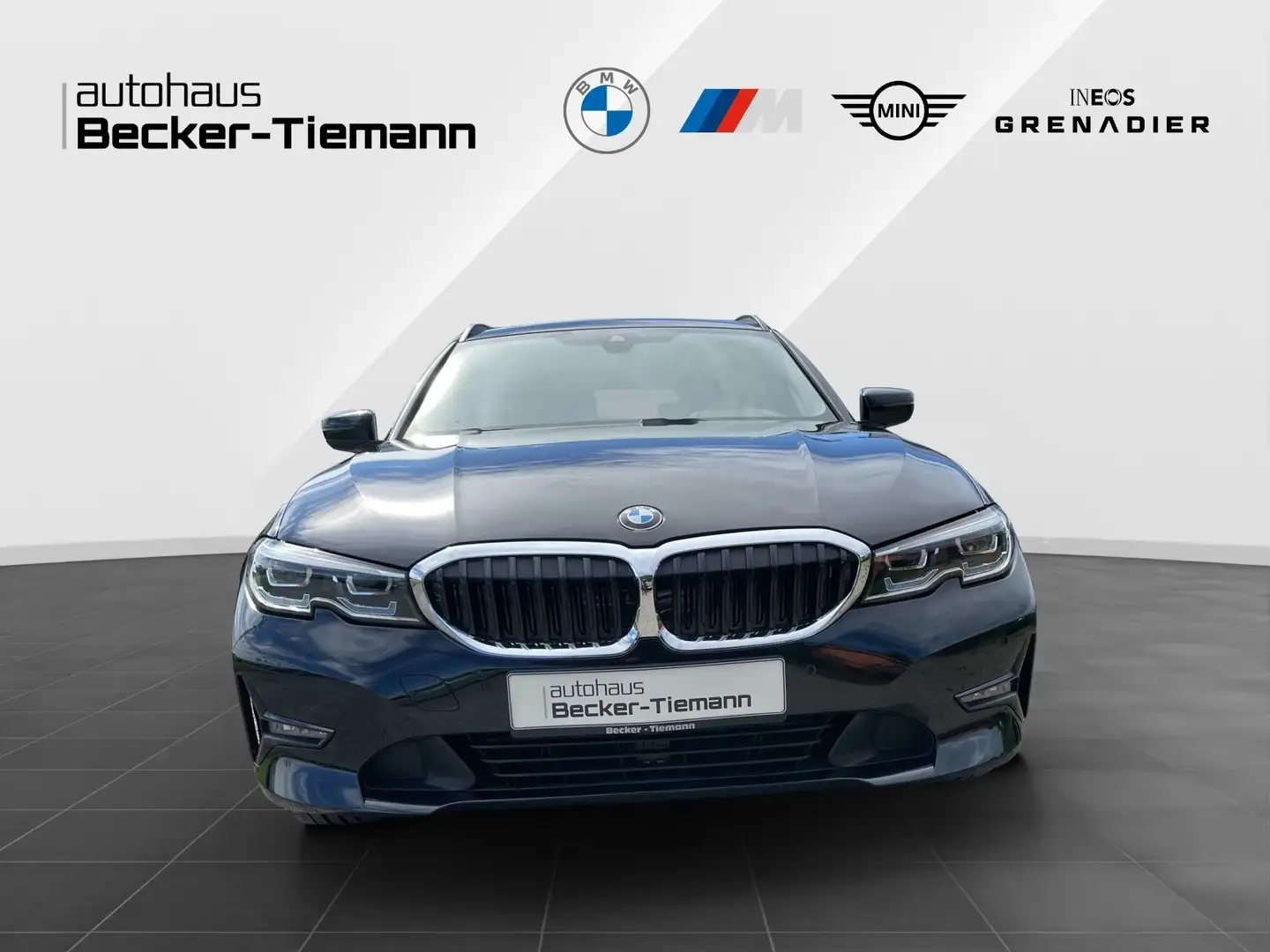 BMW 320 i Touring / Advantage/ Head-Up/ Panoramadach Schwarz - 2