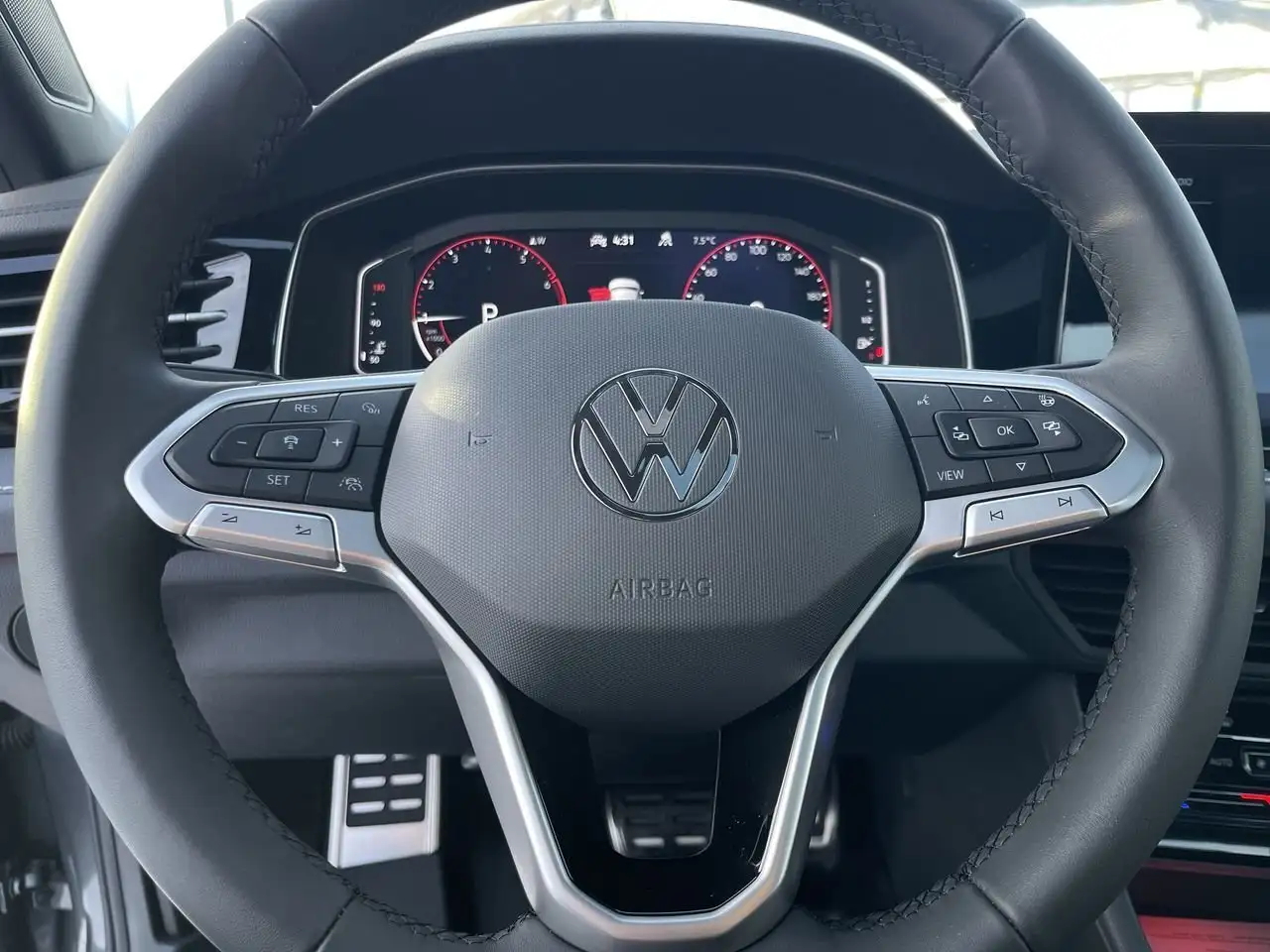 Volkswagen Jetta снимка Volkswagen Jetta