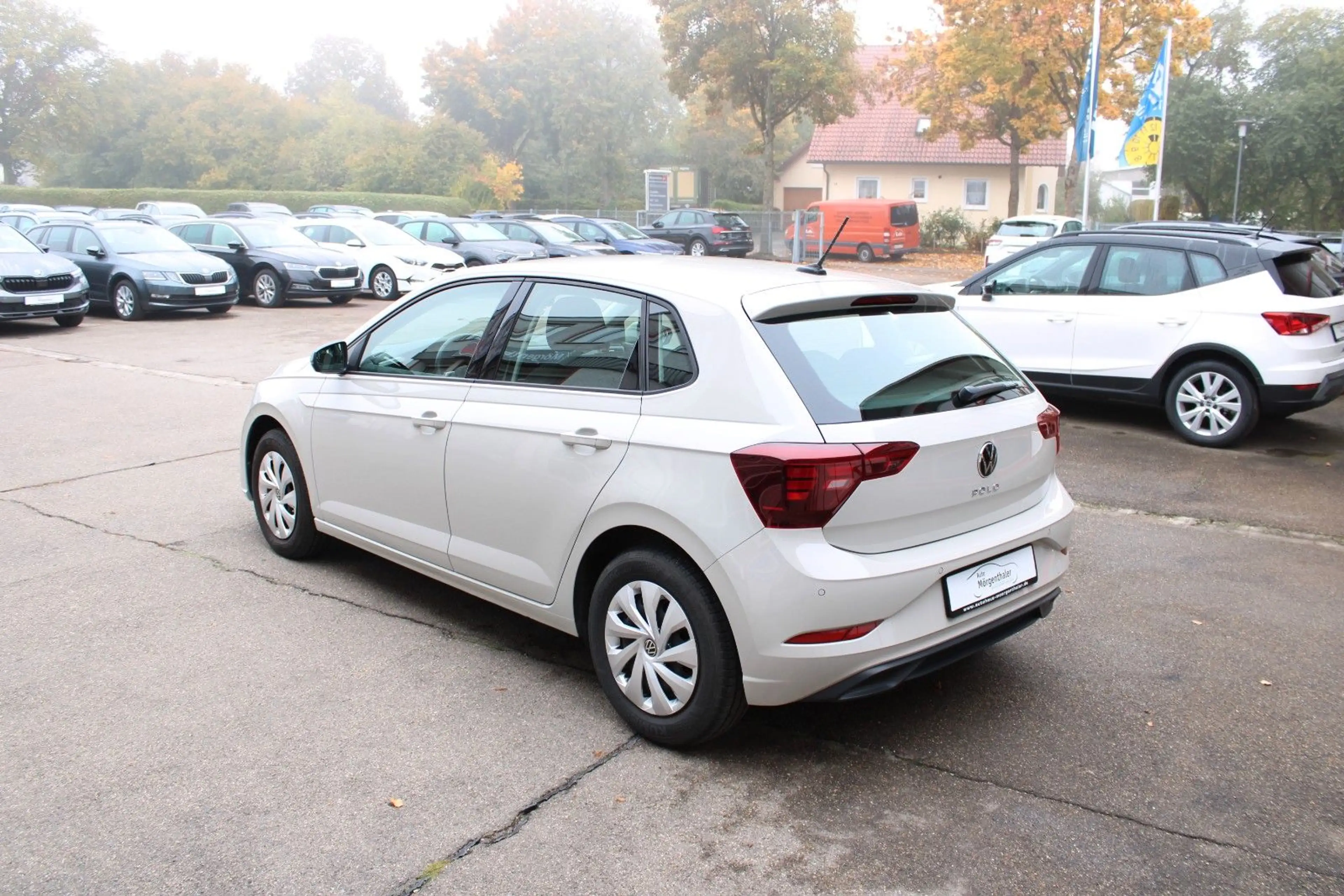 Volkswagen Polo 1.0 TSI Life mit 8.380 km in Ascotgrau — photo 4