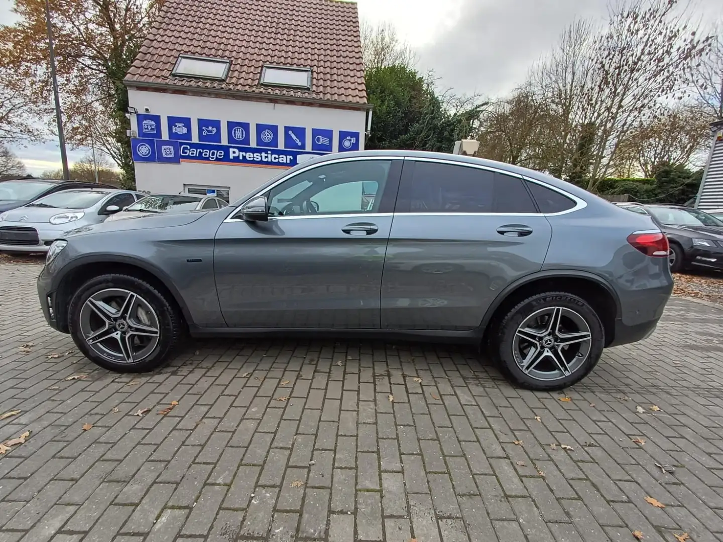 Mercedes-Benz GLC 300 GLC 300 e 4-Matic PLUG IN HYBRIDE Grigio - 2