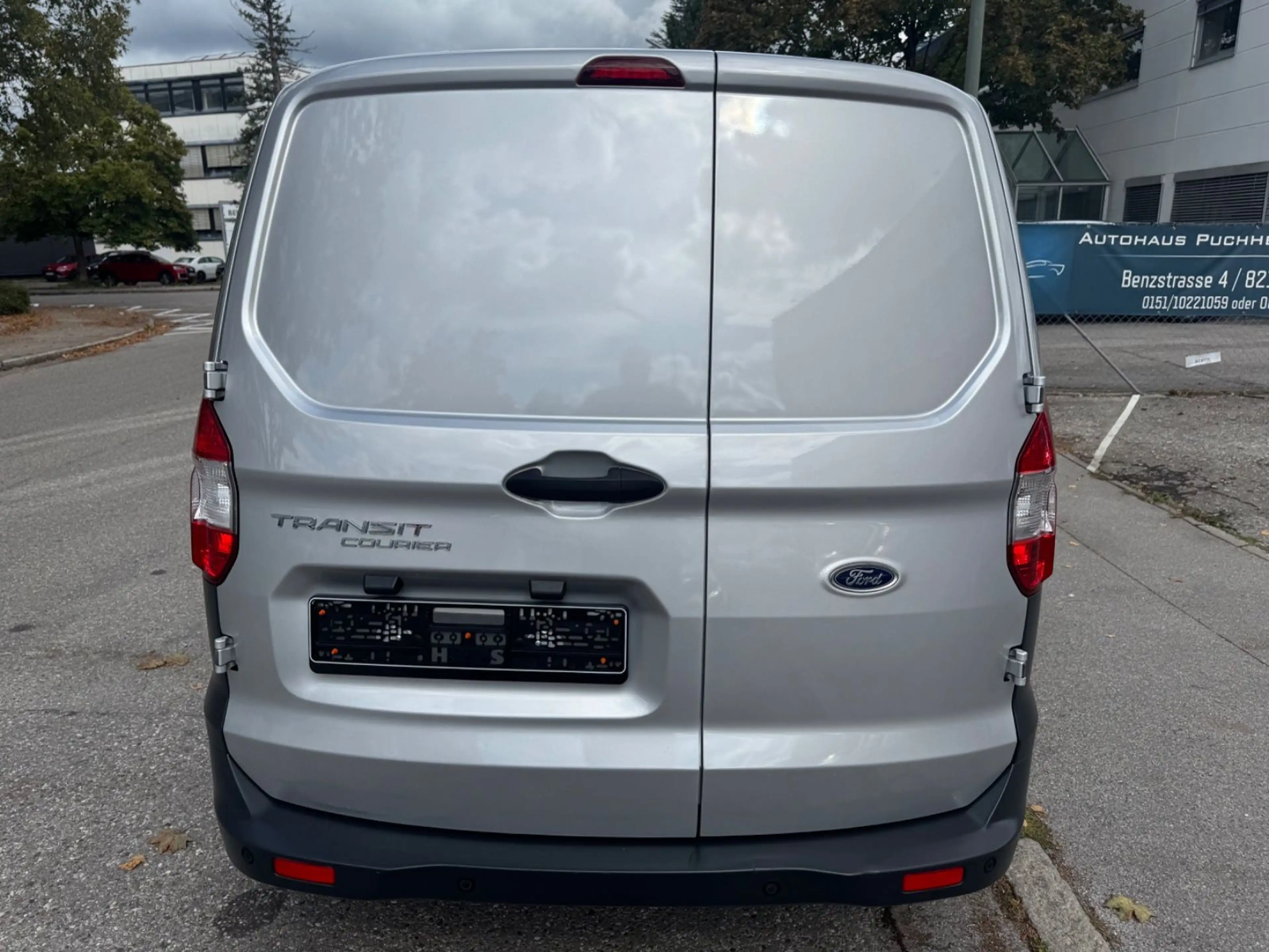 Ford Transit Courier 1.0 EcoB/Klima/Navi/Temp/SZH/PDC — photo 12