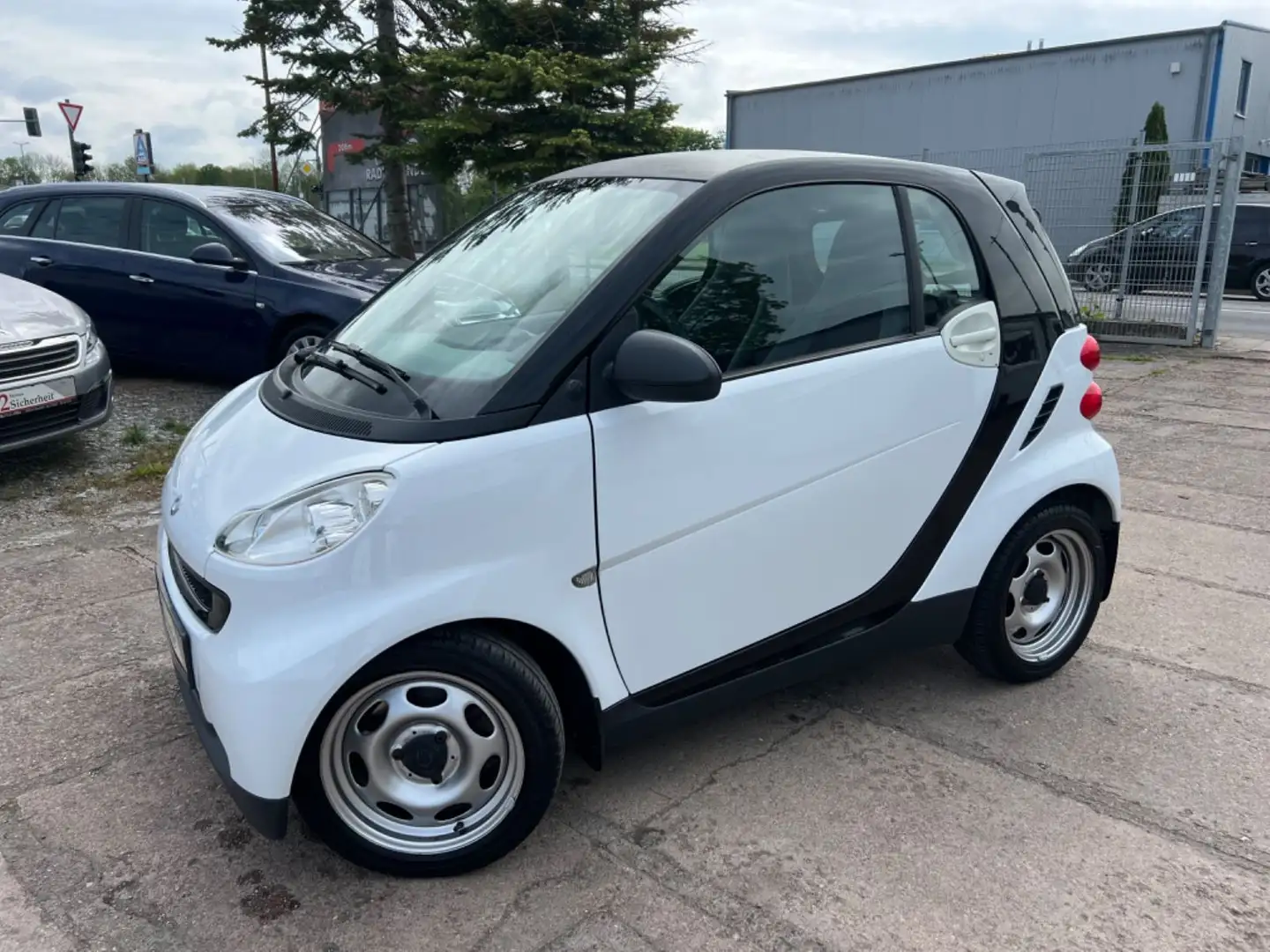 smart forTwo fortwo coupe Micro Hybrid Drive 45kW Klim Noir - 1