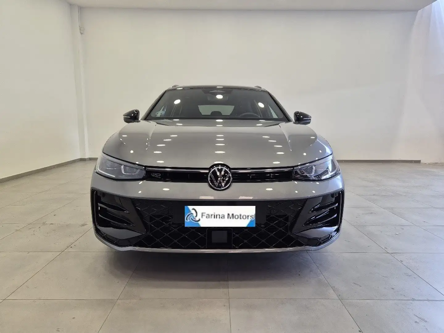 Volkswagen Passat 2.0 TDI 150 CV SCR EVO DSG R-Line - ACC/Lim - Cam Grigio - 2