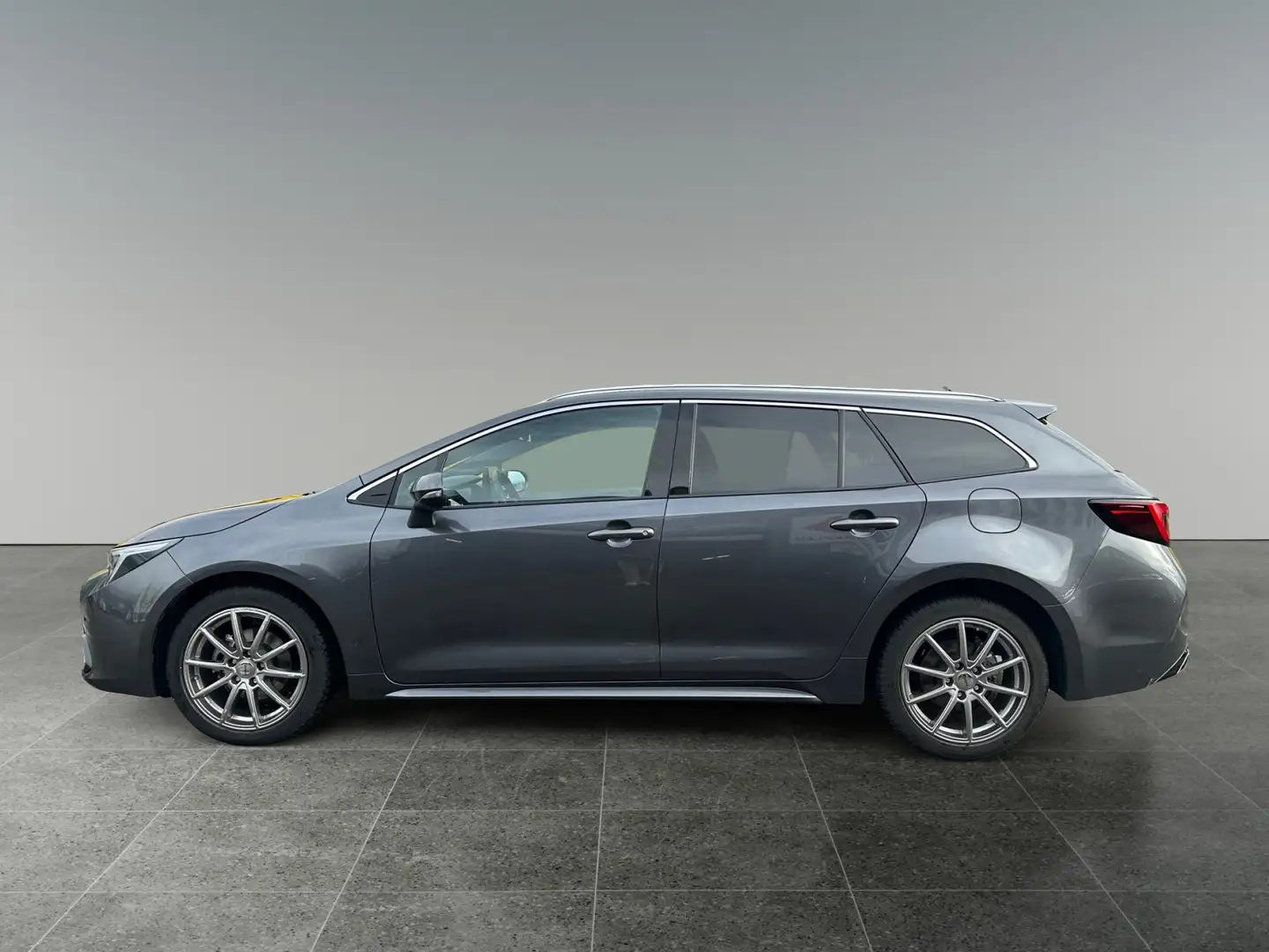 Toyota Corolla 1,8l Hybrid TS Active Drive 8-fach bereift! Schwarz - 2