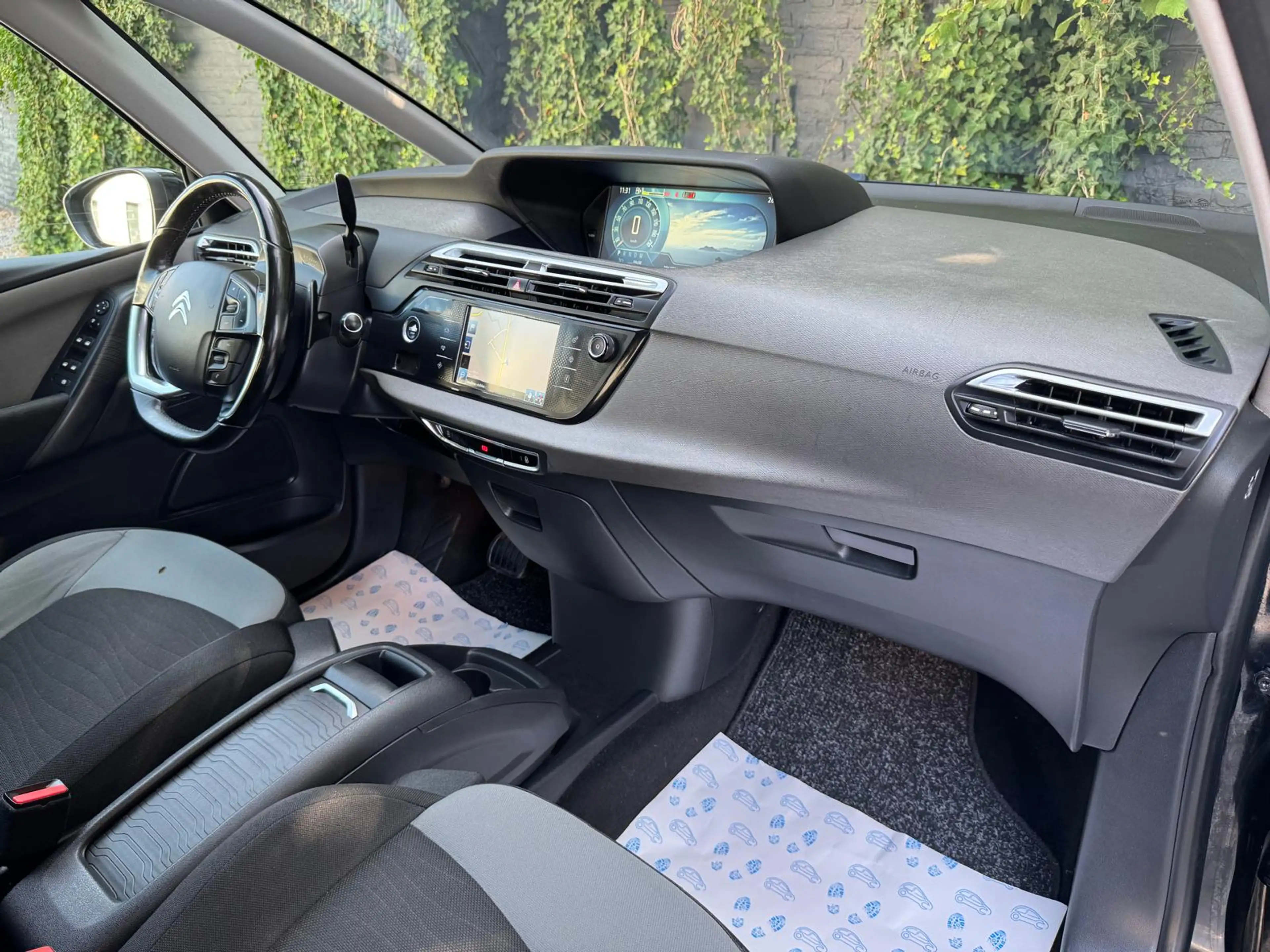 Citroen C4 Picasso C4 Picasso 1.6 BlueHDi*BOITE AUTOMATIQUE*GPS*CAMERA — photo 11