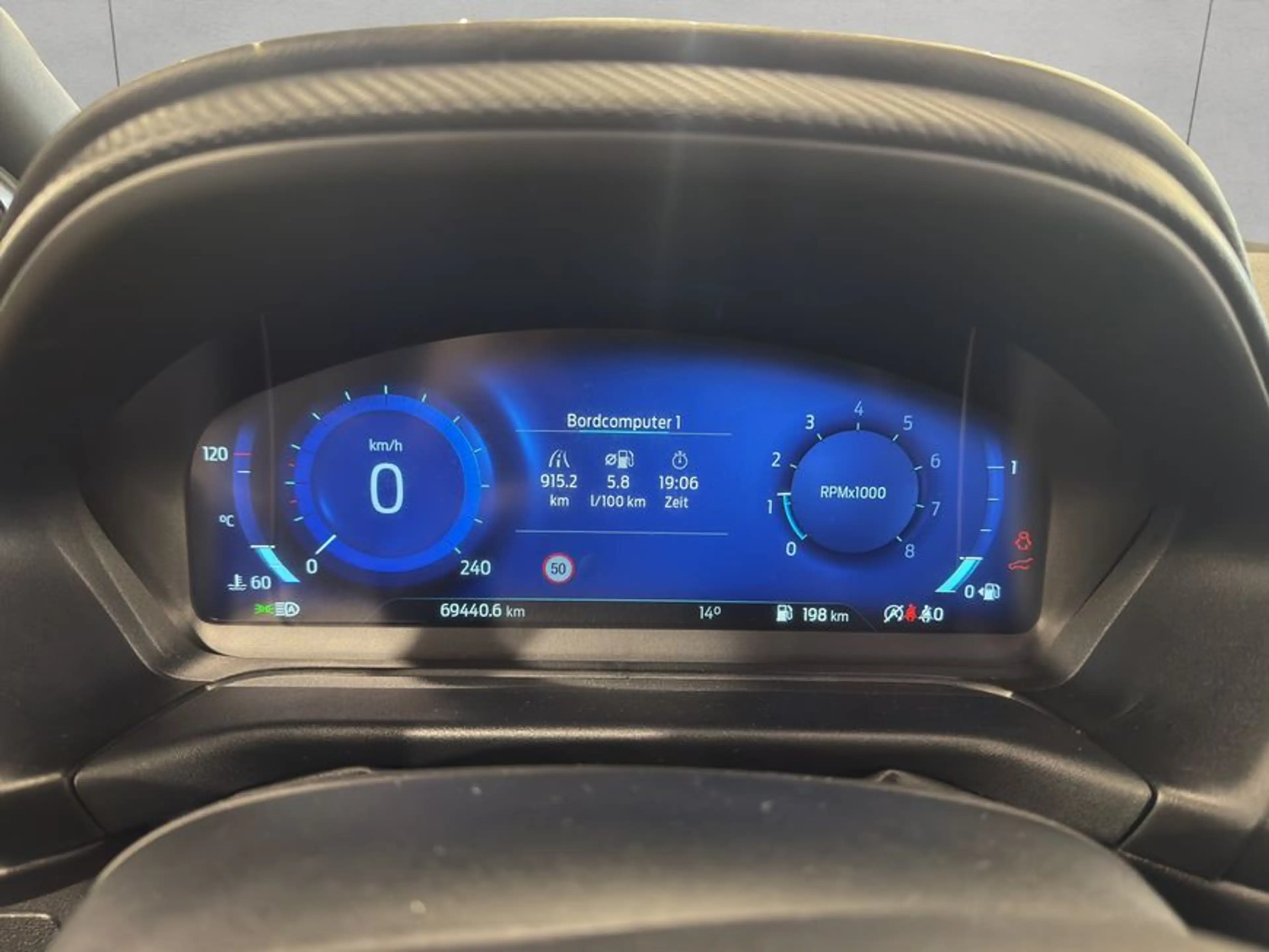 Ford Puma 1.0 EcoBoost Hybrid ST-LINE X 114 kW, 5-türig — photo 10