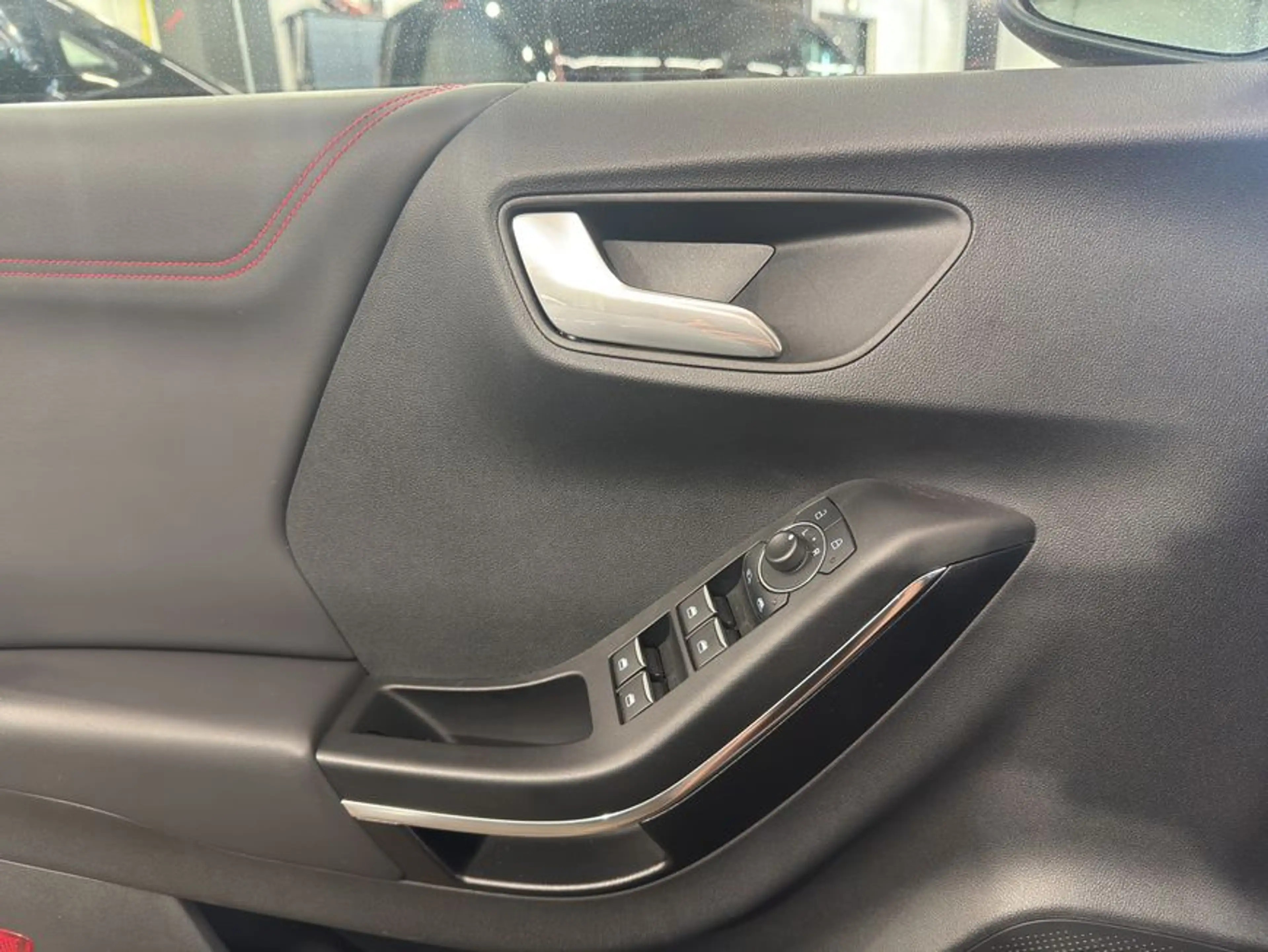 Ford Puma 1.0 EcoBoost Hybrid ST-LINE X 114 kW, 5-türig — photo 14