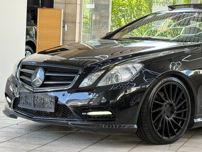 Mercedes-Benz E 350 BlueEfficiency CDI *AMG-LINE*PANO*LEDER — photo 7