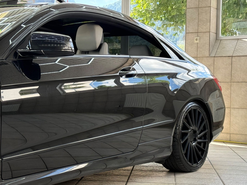 Mercedes-Benz E 350 BlueEfficiency CDI *AMG-LINE*PANO*LEDER — photo 5