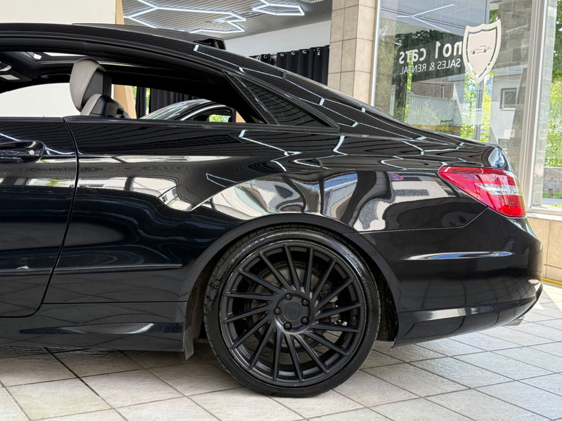 Mercedes-Benz E 350 BlueEfficiency CDI *AMG-LINE*PANO*LEDER — photo 6