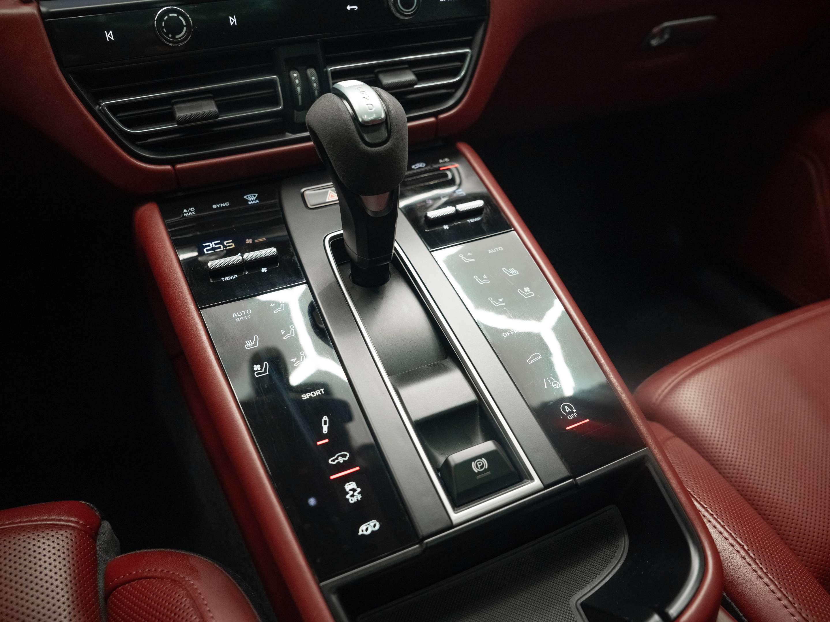2024 Porsche Macan GTS | Certified | Prem Pkg Plus | Red Interior thumb 26