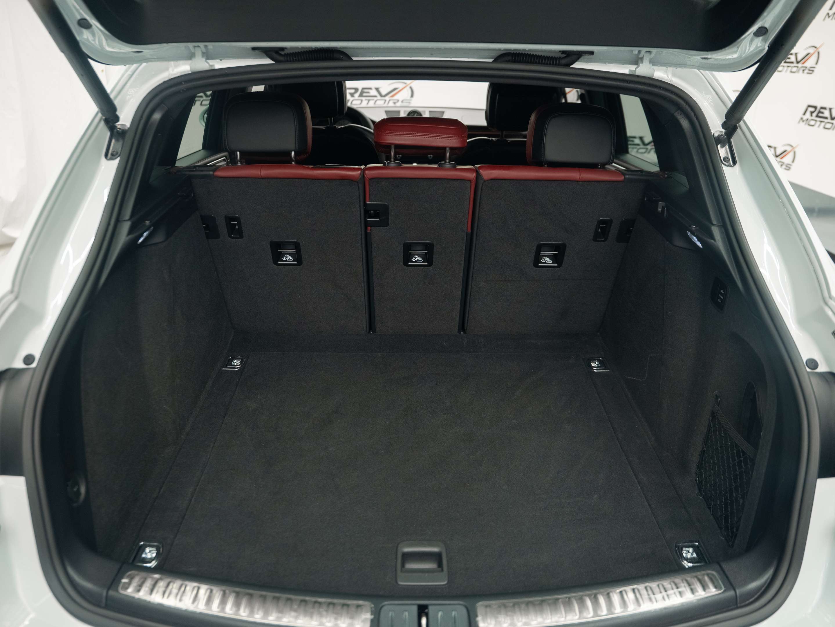 2024 Porsche Macan GTS | Certified | Prem Pkg Plus | Red Interior thumb 12