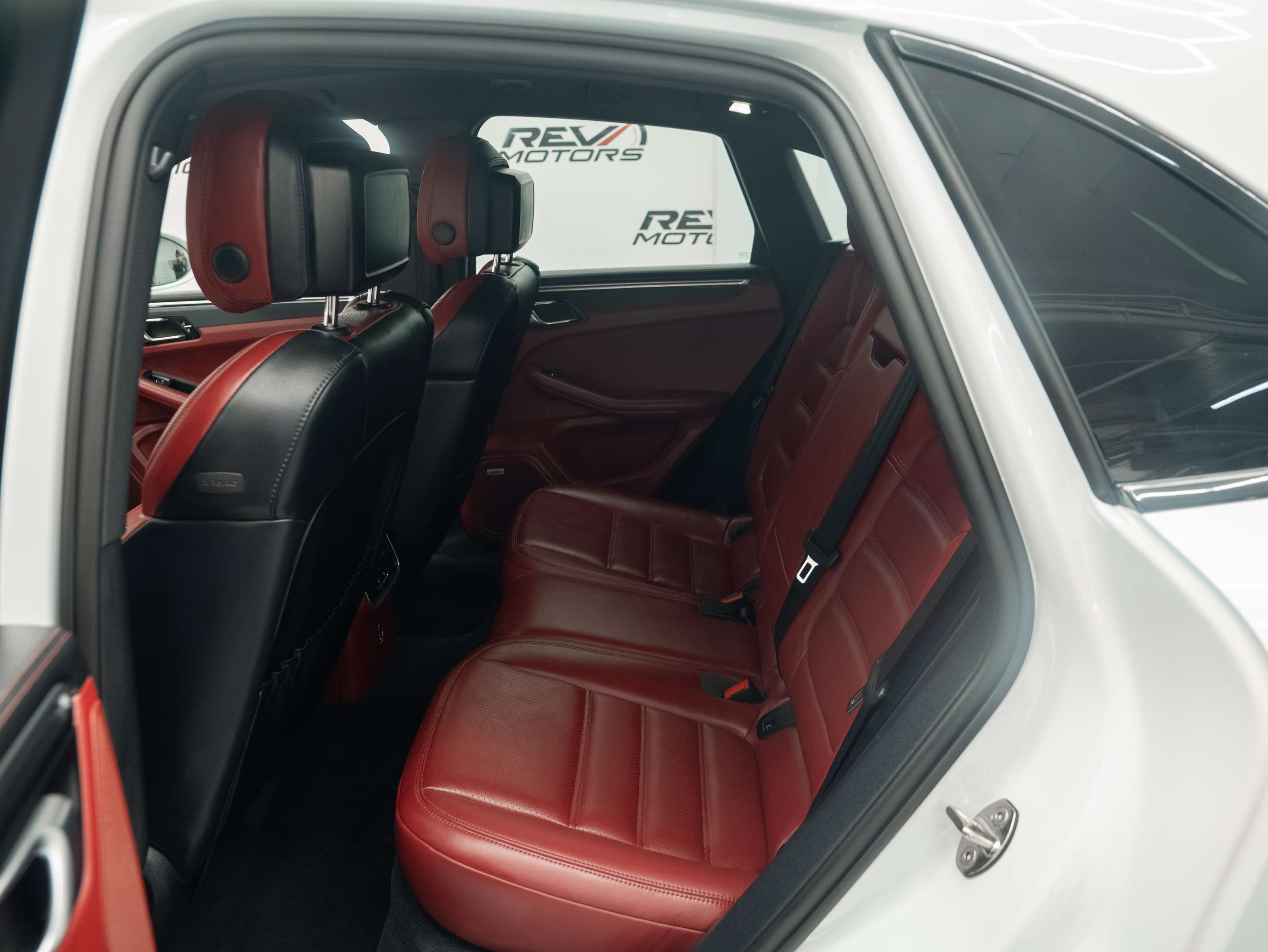 2024 Porsche Macan GTS | Certified | Prem Pkg Plus | Red Interior thumb 31