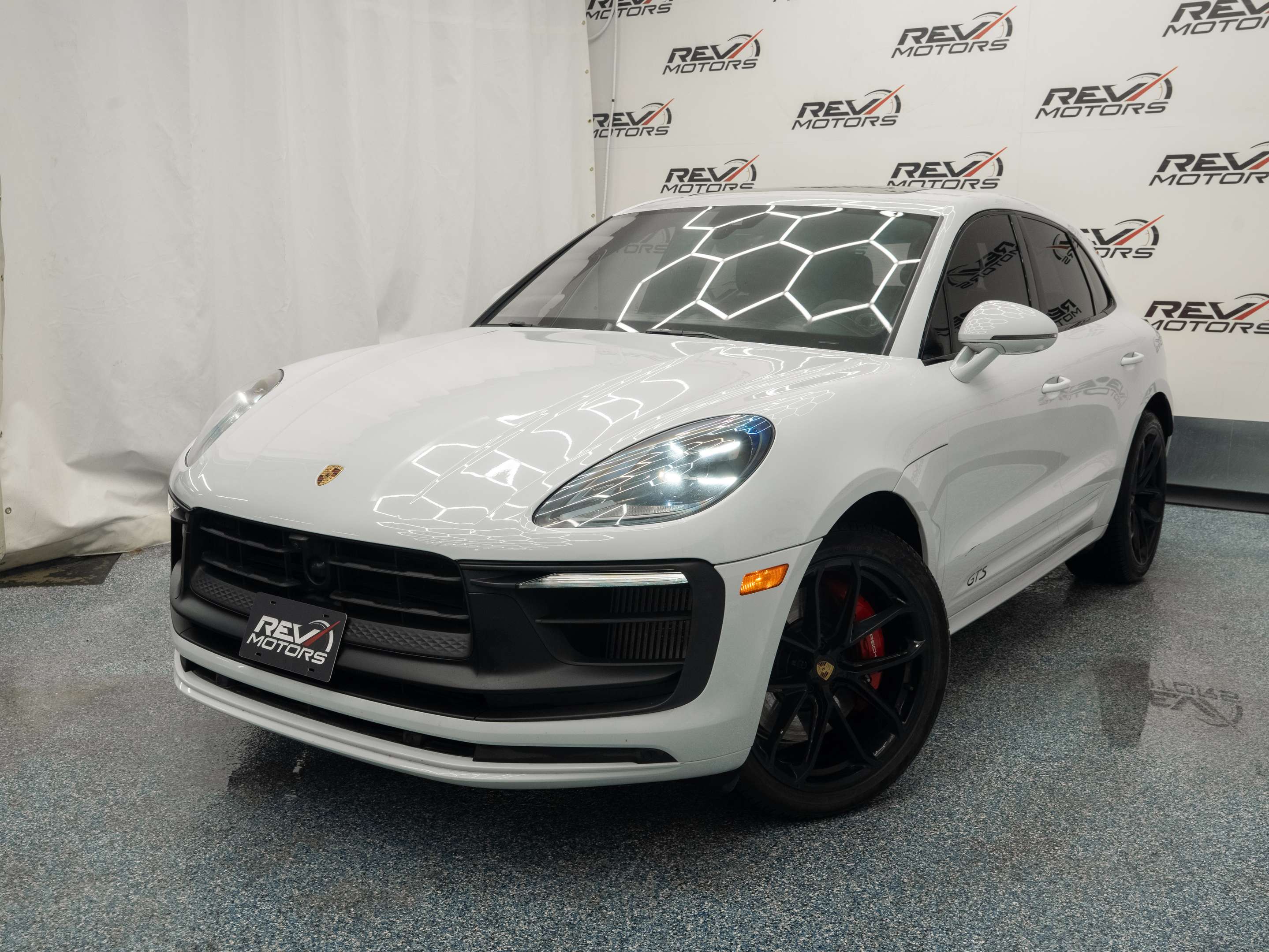 2024 Porsche Macan GTS | Certified | Prem Pkg Plus | Red Interior thumb 6