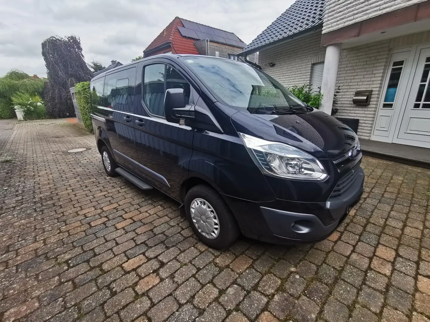 Ford Tourneo Custom Tourneo Custom 300 TDCi 300 L1H1 VA Trend Negru - 2