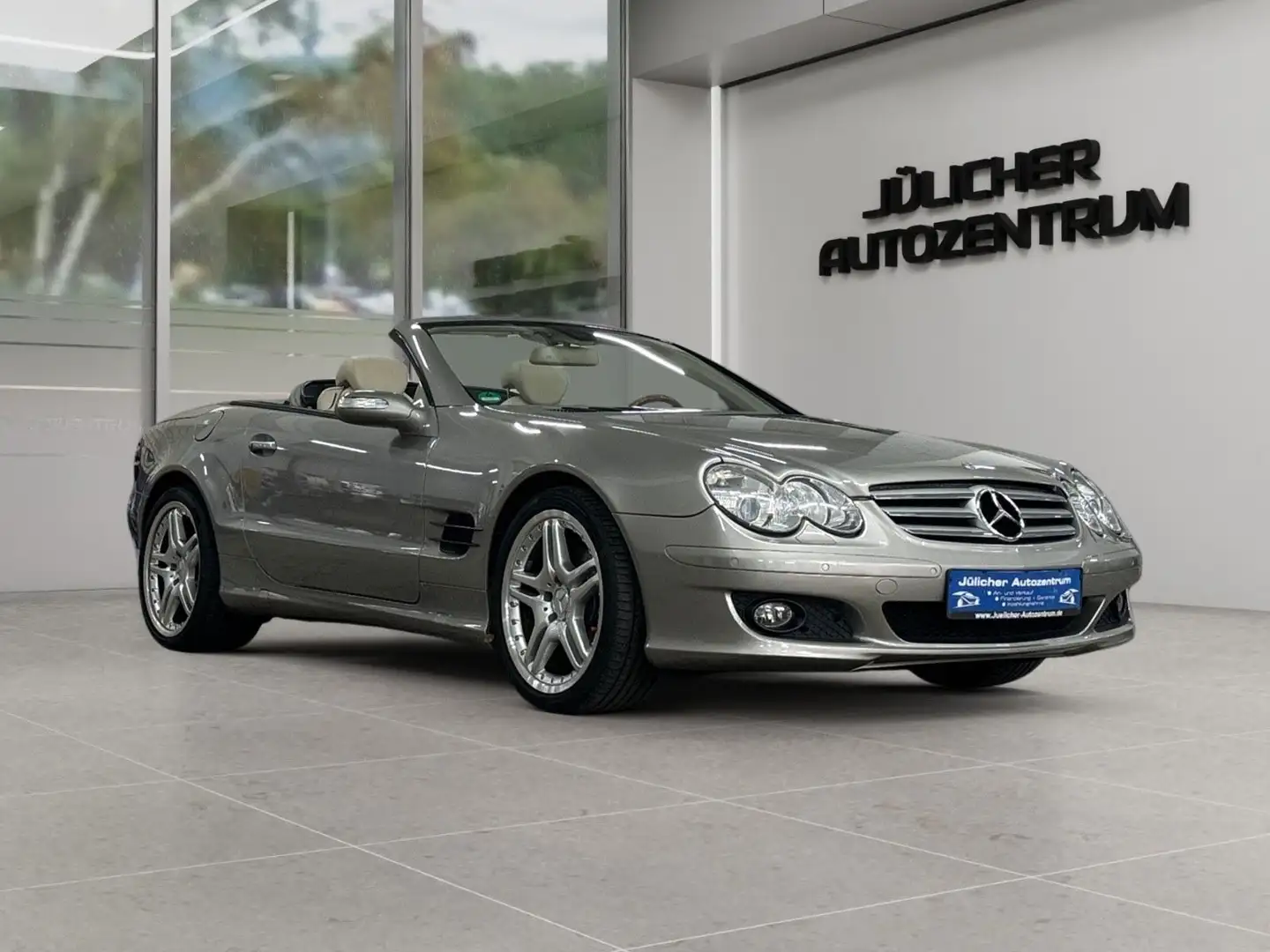 Mercedes-Benz SL 500 Roadster, Scheckheft, Rentnerfahrzeug Silber - 1