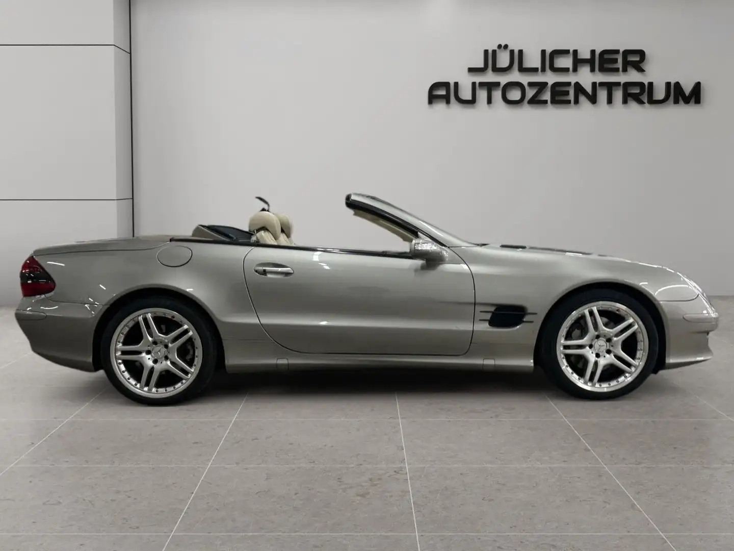 Mercedes-Benz SL 500 Roadster, Scheckheft, Rentnerfahrzeug Silber - 2