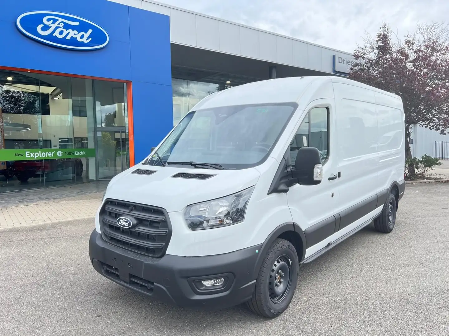 Ford Transit Bestelwagen 350L L3H2 TD Trend 2.0 tdci 130pk Aut Blanc - 1
