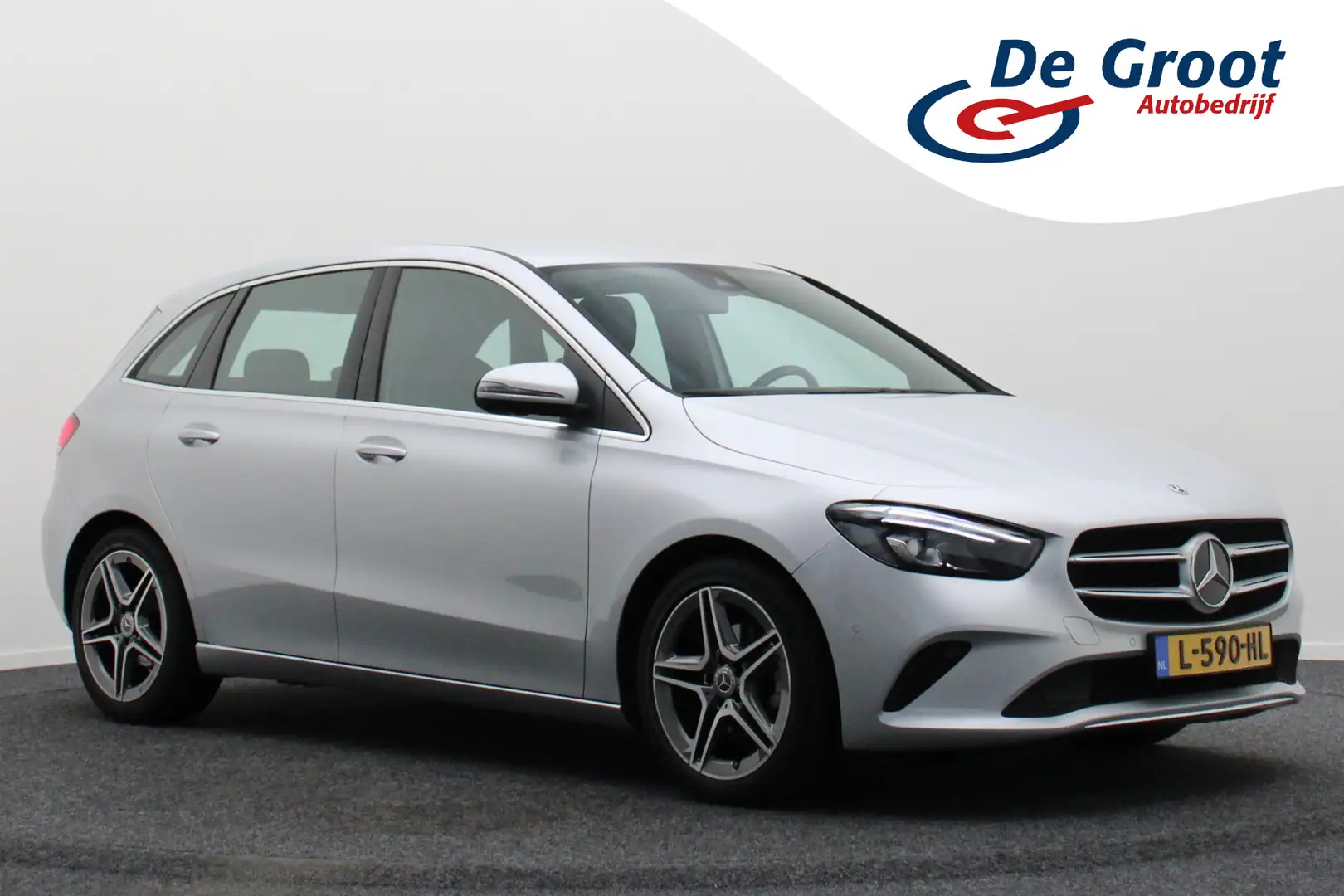 Mercedes-Benz B 180 Launch Edition AMG Line Automaat Virtual Cockpit, Grijs - 1