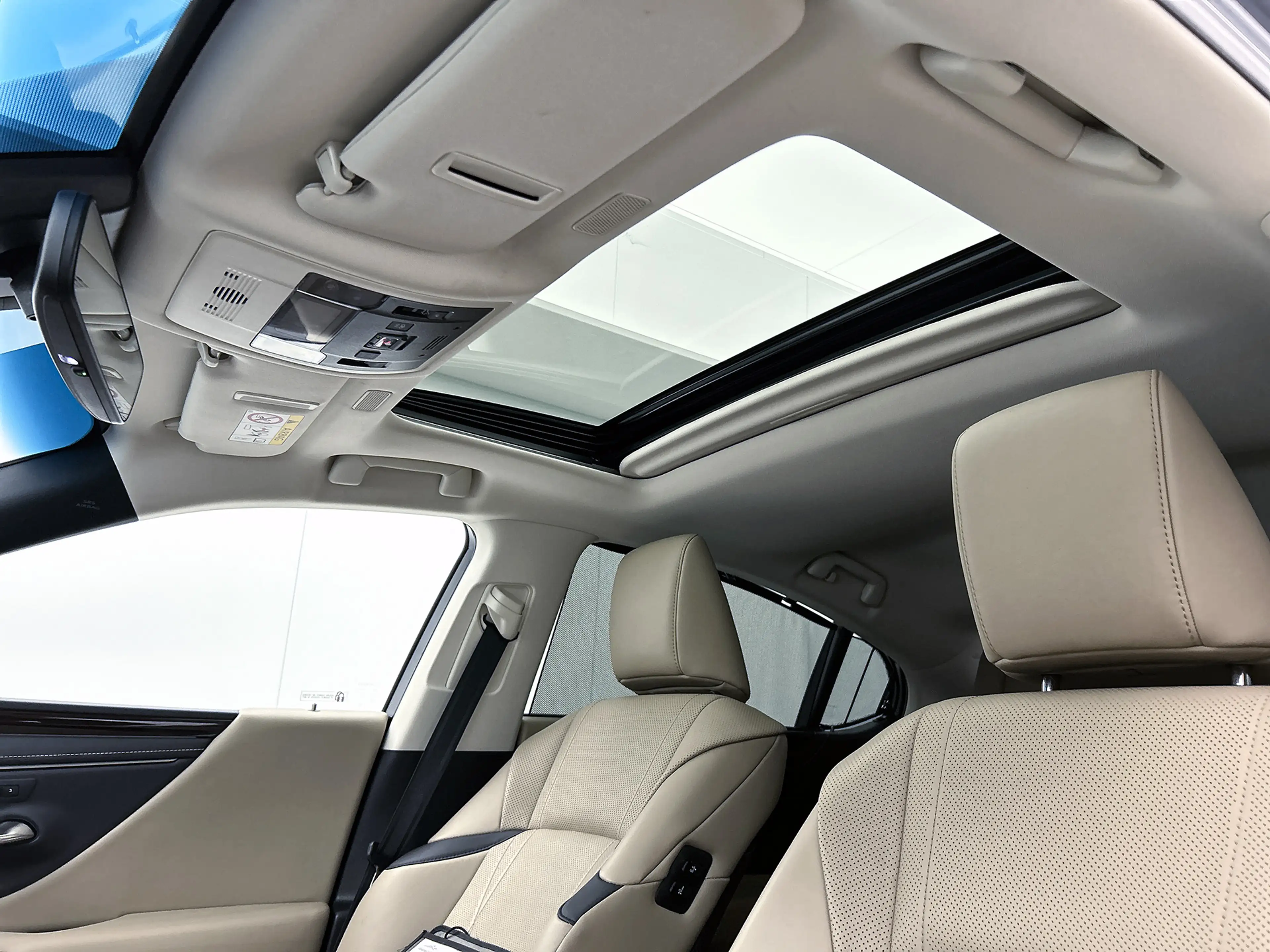 Lexus ES 300 300h President Line | Mark Levinson | Schuifdak | — photo 4