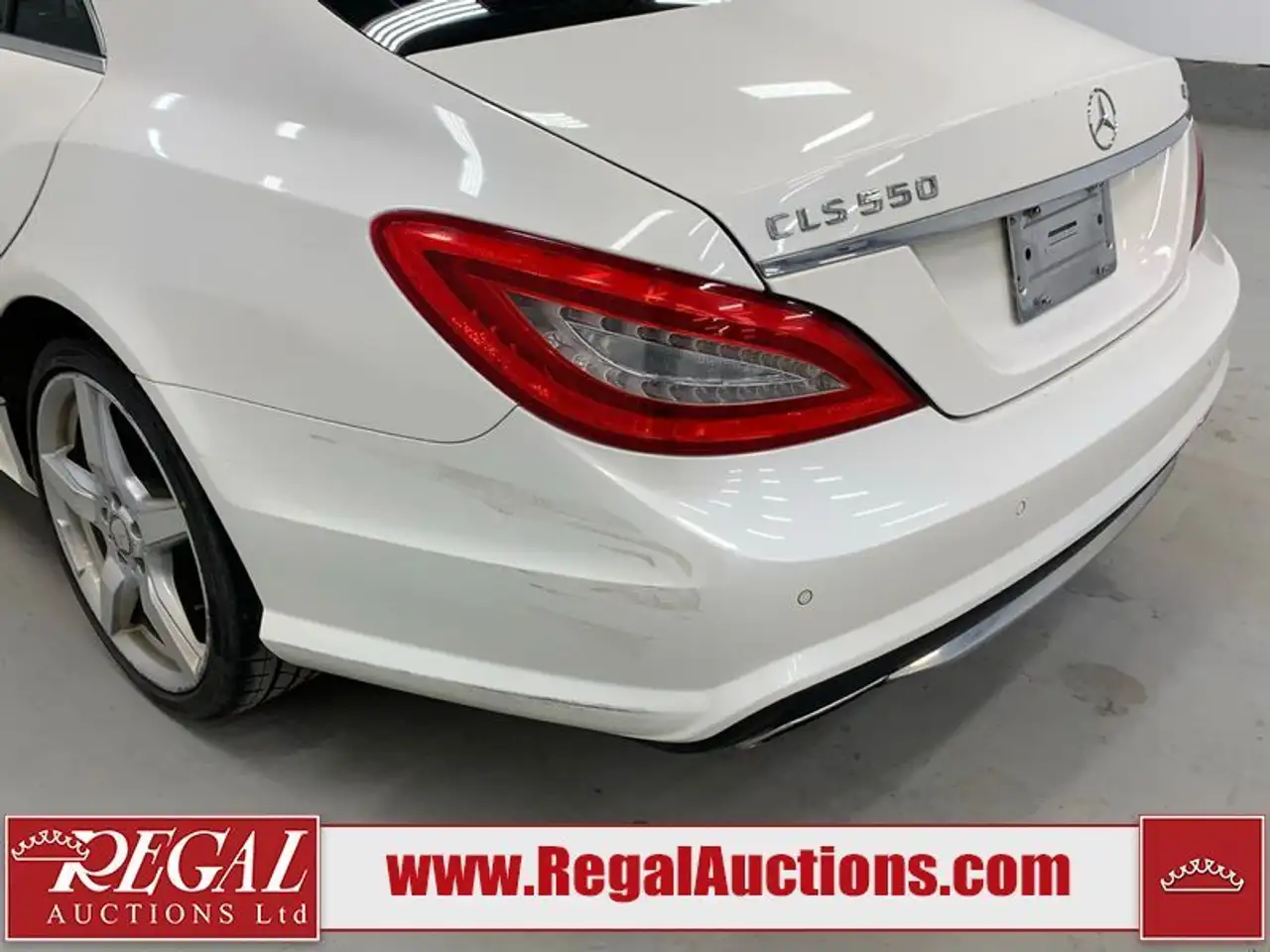 Mercedes-Benz CLS снимка Mercedes-Benz CLS