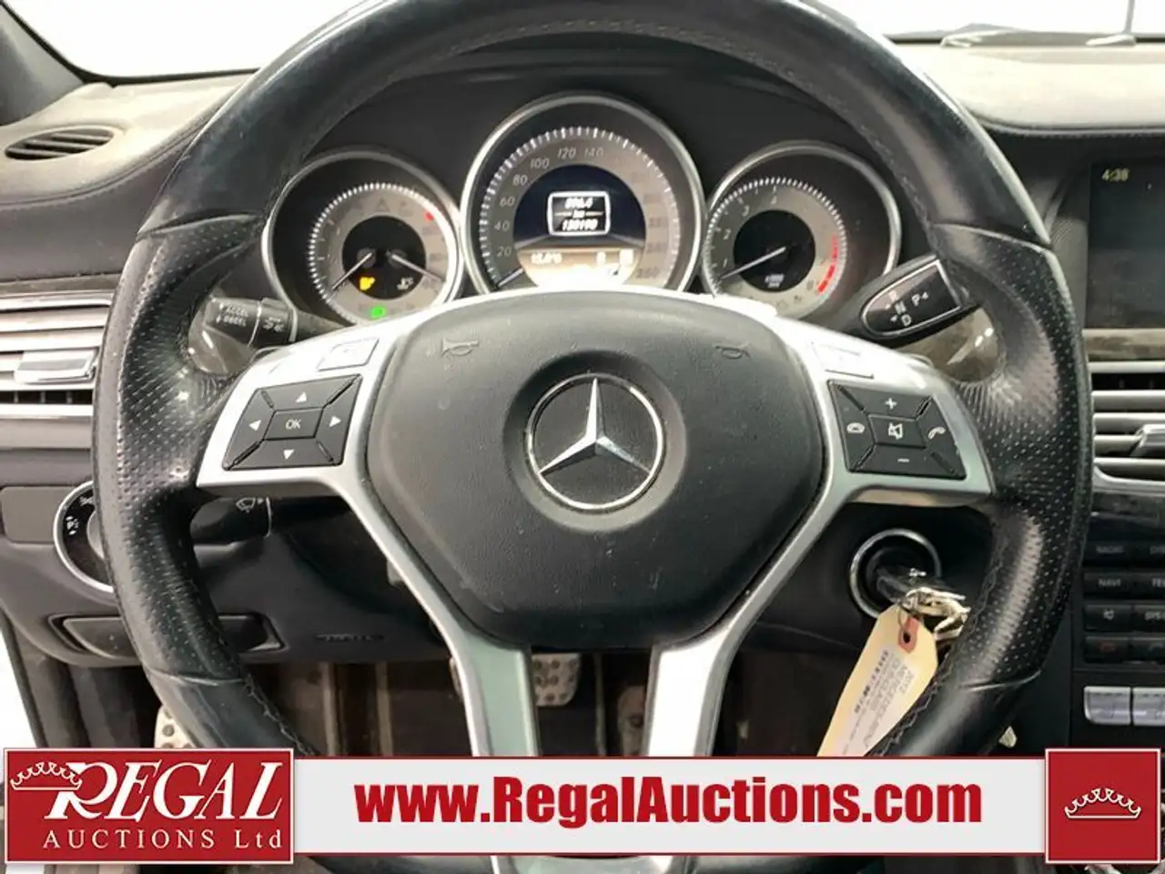 Mercedes-Benz CLS снимка Mercedes-Benz CLS