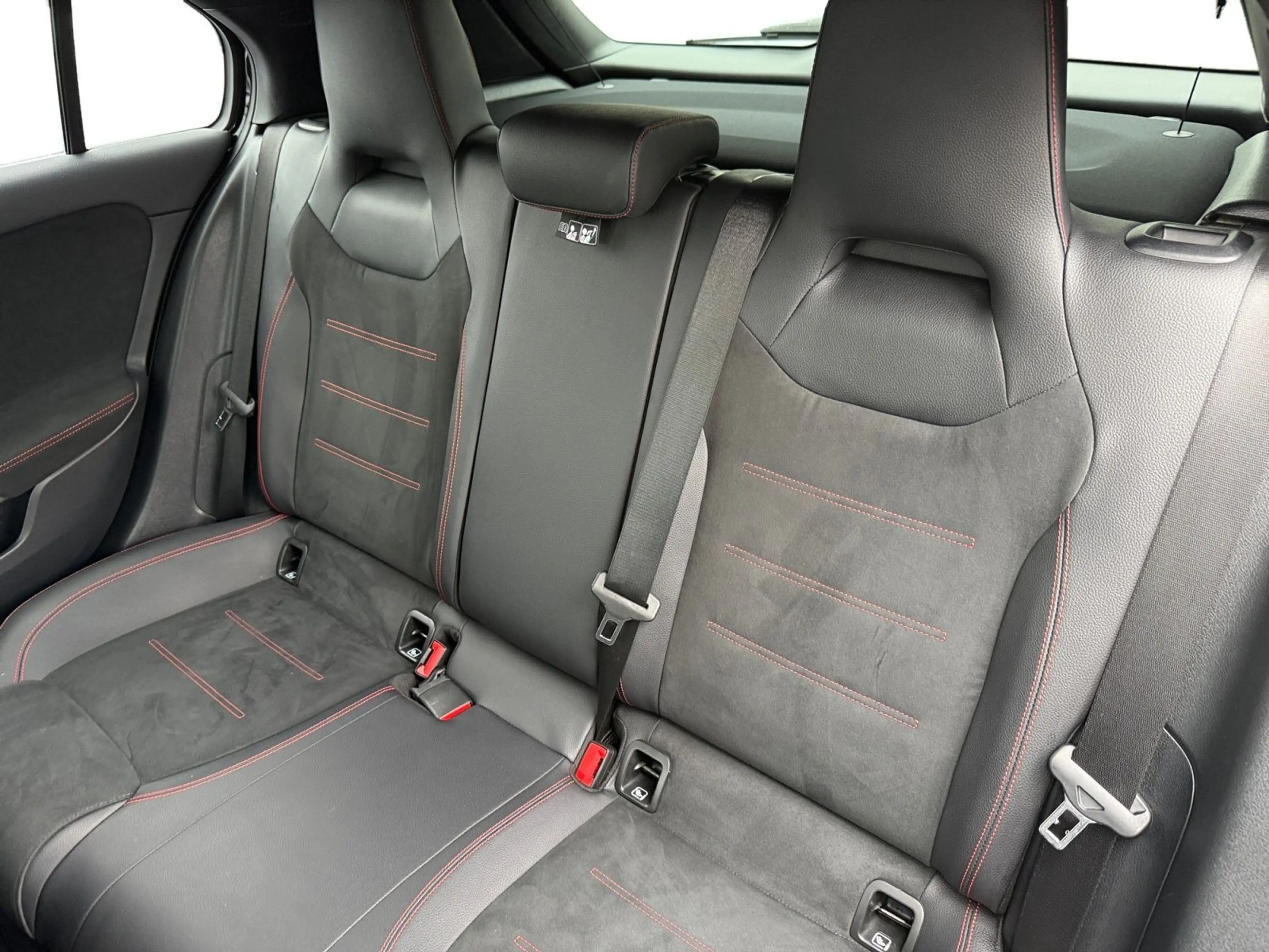 Mercedes-Benz A 250 AMG Line 360VIEW AMB KEYLESS — photo 14