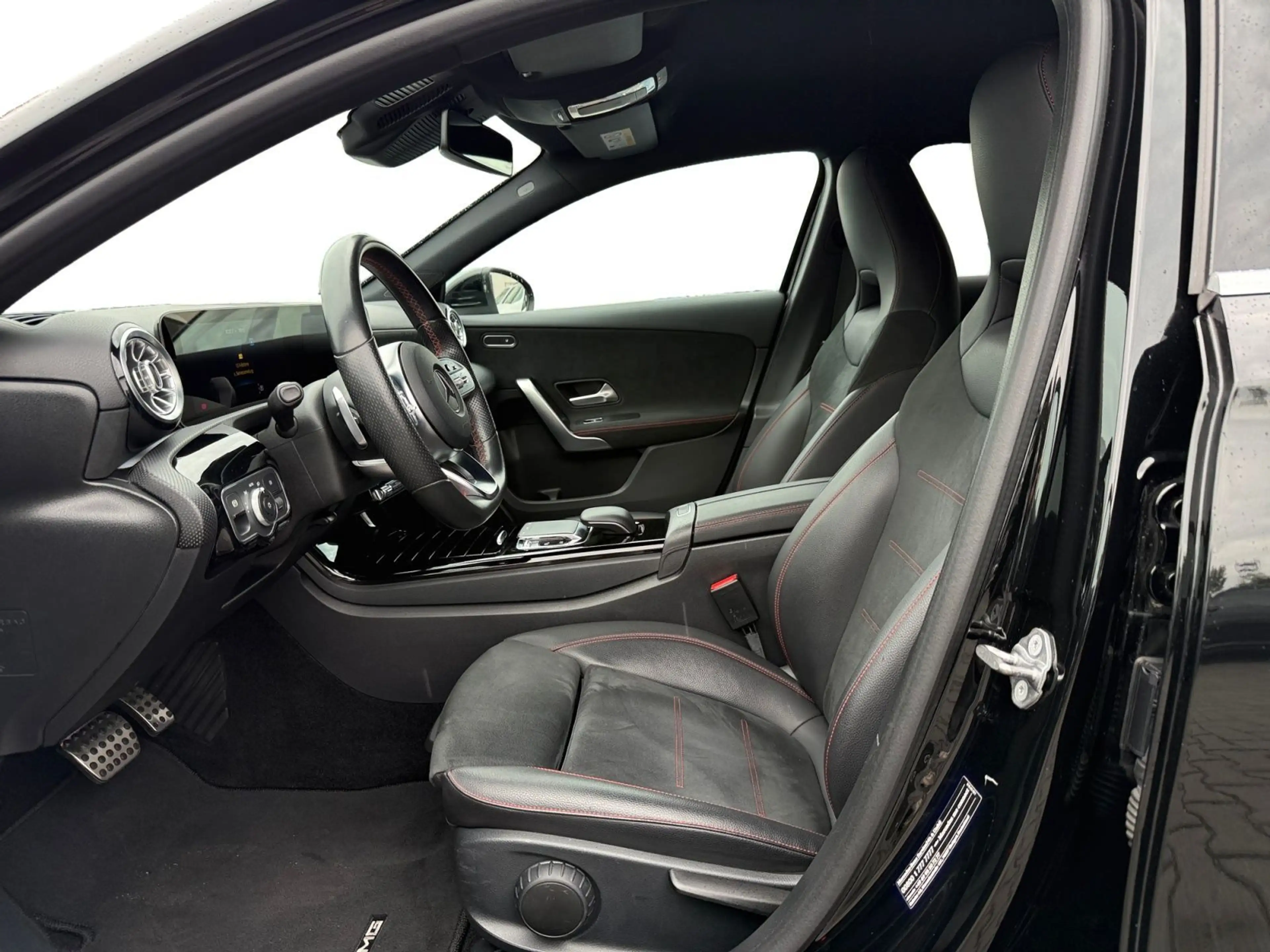 Mercedes-Benz A 250 AMG Line 360VIEW AMB KEYLESS — photo 9