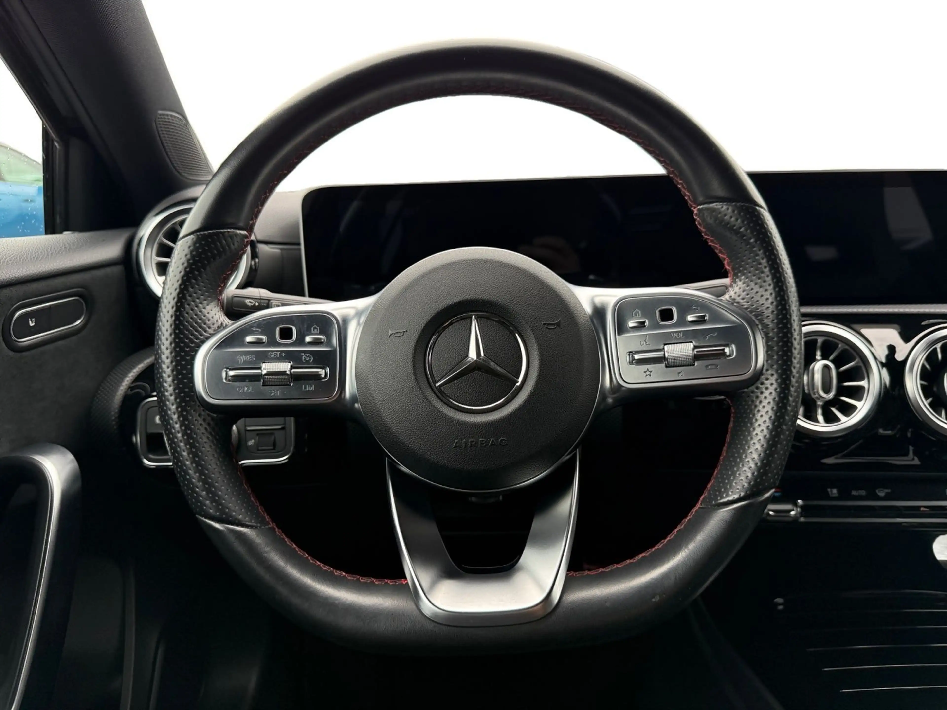 Mercedes-Benz A 250 AMG Line 360VIEW AMB KEYLESS — photo 11
