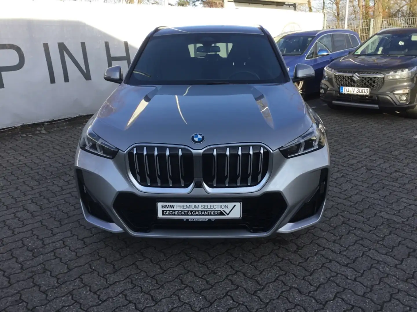 BMW X1 sD18i M-Sport 19'' AHK HUD Drive+ Park Ass AHK HiF Silber - 2
