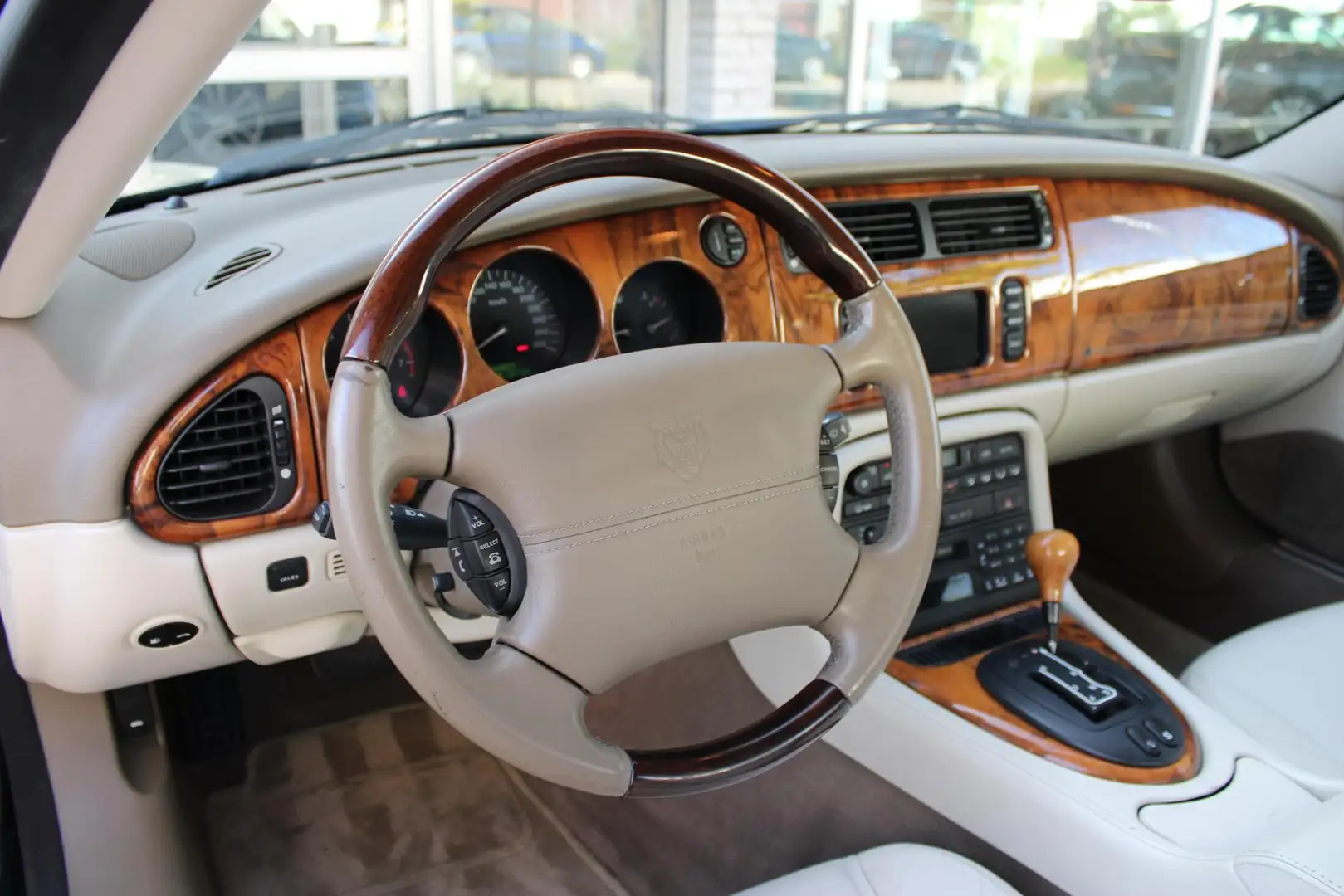 Jaguar XKR 4.0 V8 Coupé Noir - 2