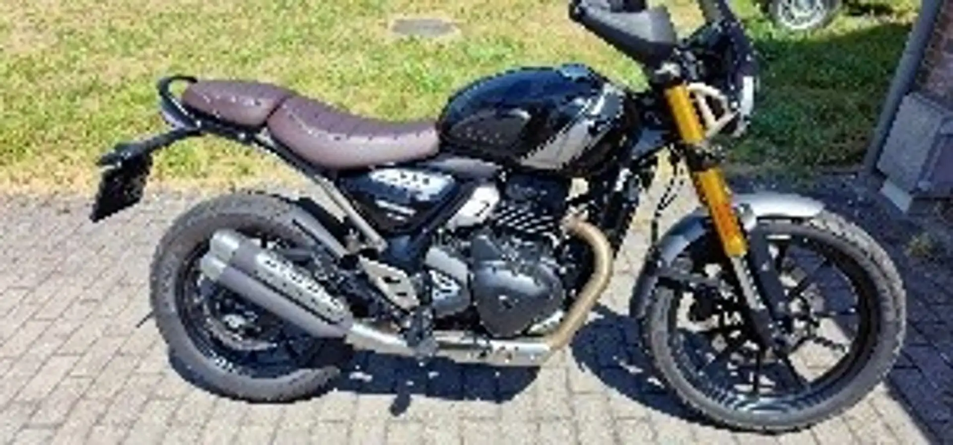 Triumph Scrambler 400 X Zwart - 1