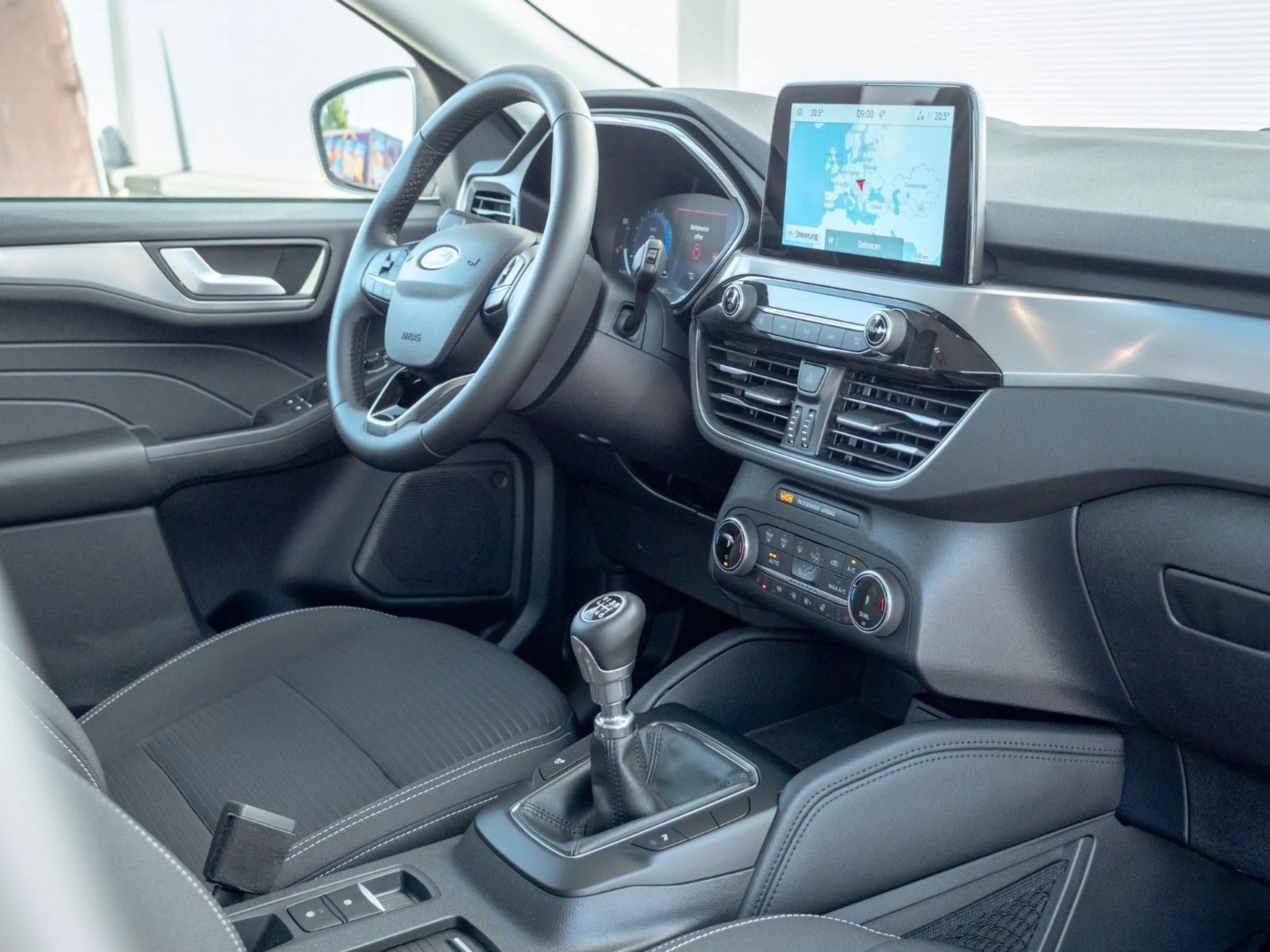 Ford Kuga Titanium TEMPOMAT.LHZ.SHZ.HINTENKAM.3 STÜCK — photo 15