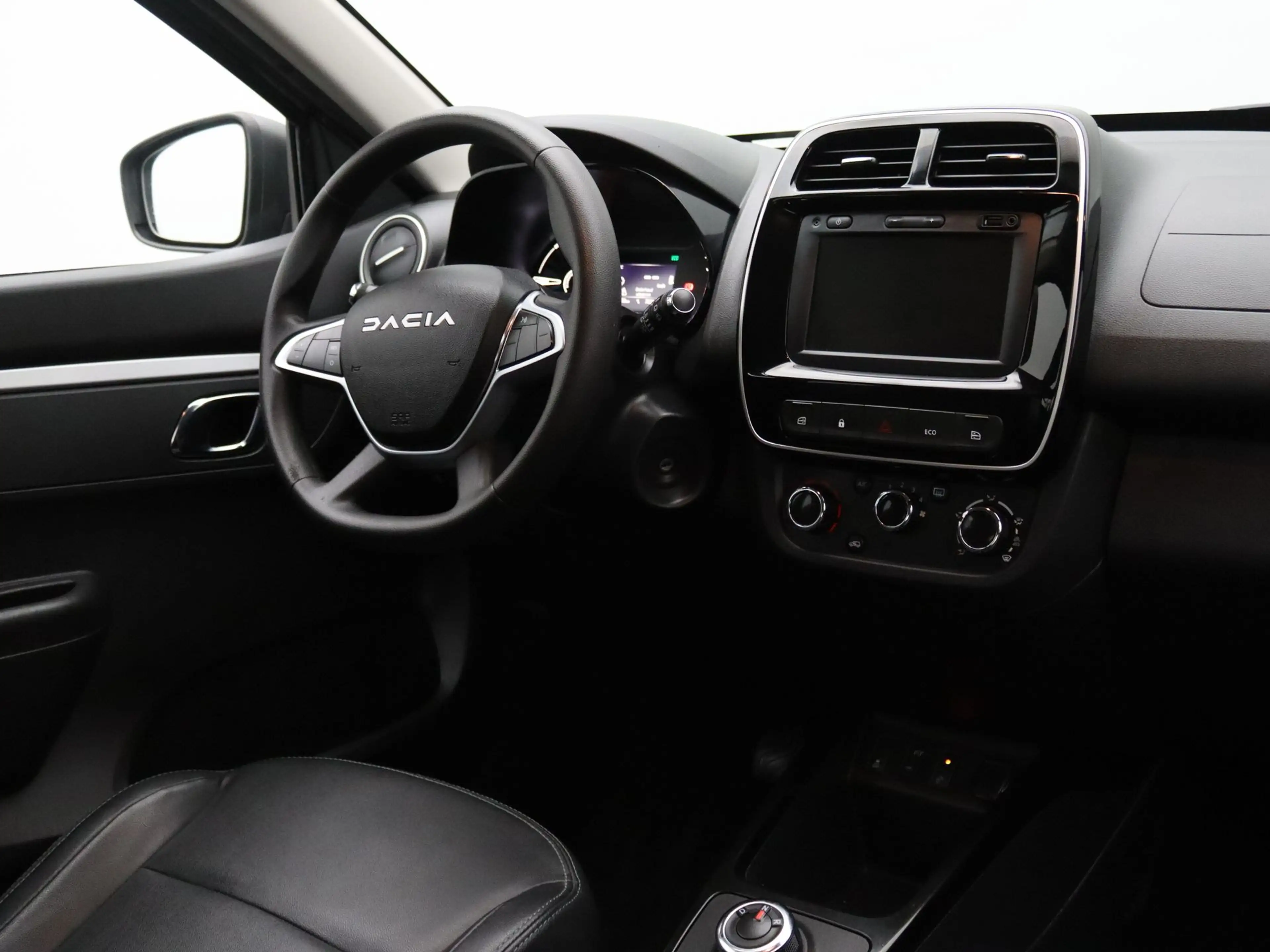 Dacia Spring Expression 27 kWh Apple Carplay/Android Auto | Air — photo 30