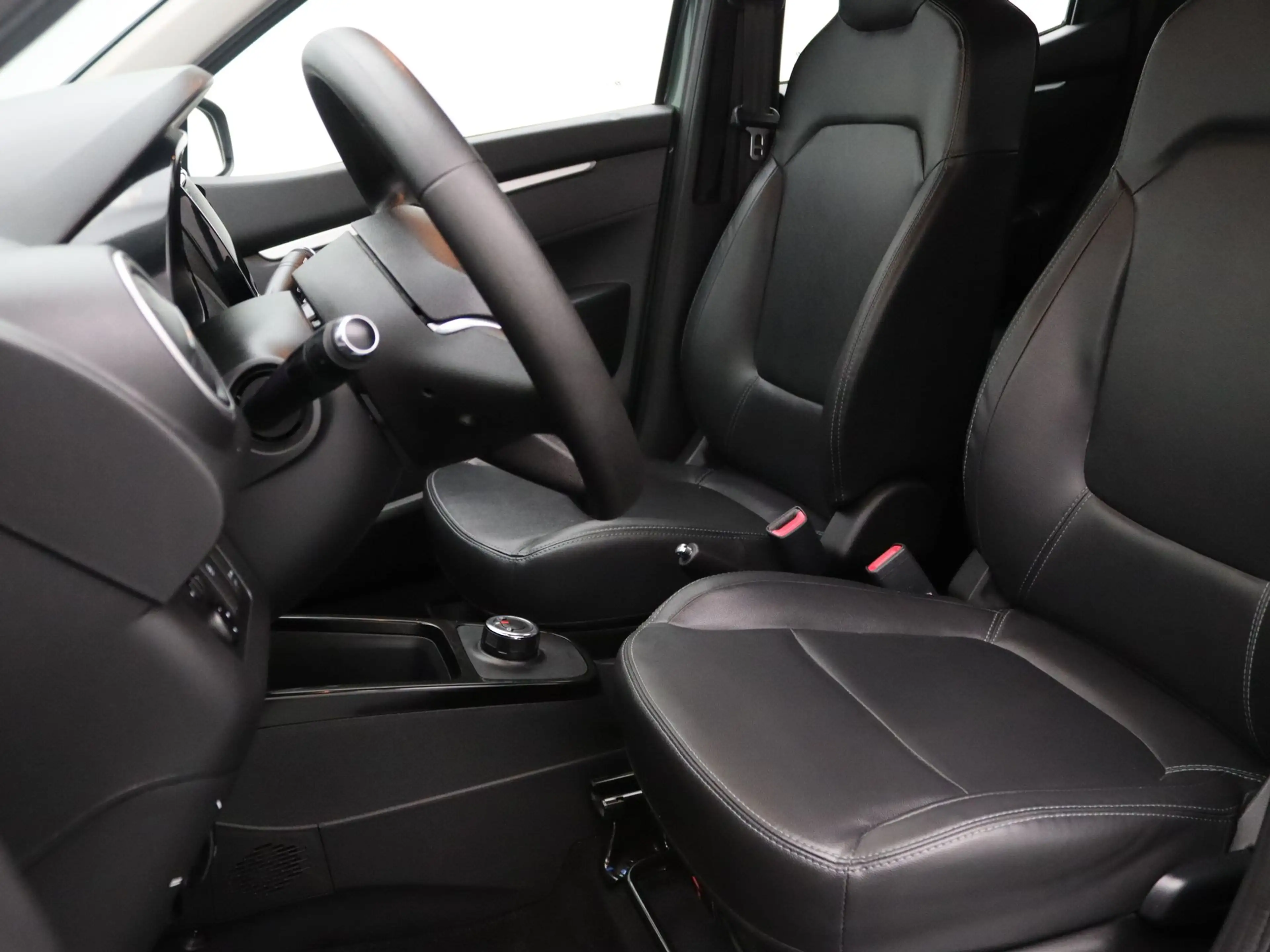 Dacia Spring Expression 27 kWh Apple Carplay/Android Auto | Air — photo 6