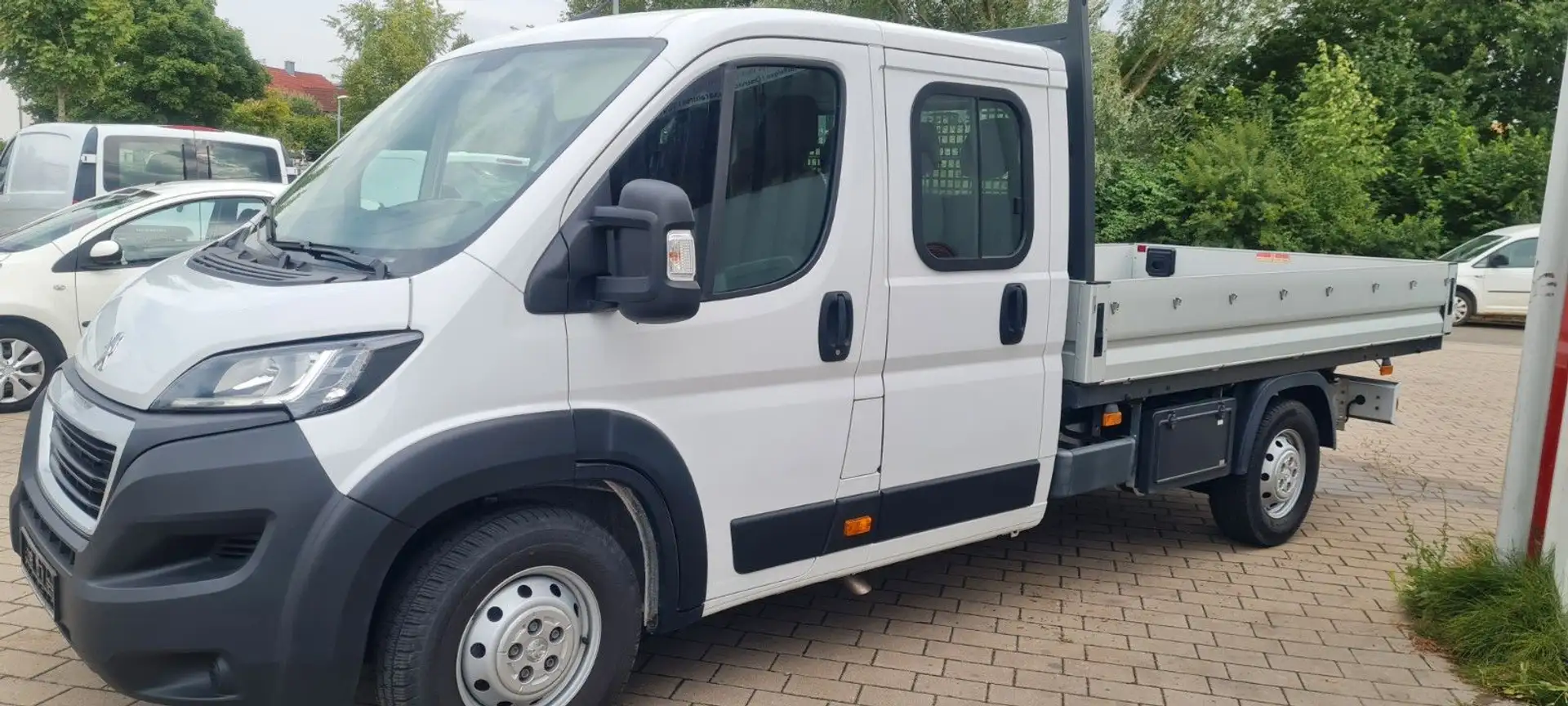 Peugeot Boxer Pritsche Doka. 435 L4 BlueHDi 140 Stop&Sta White - 1