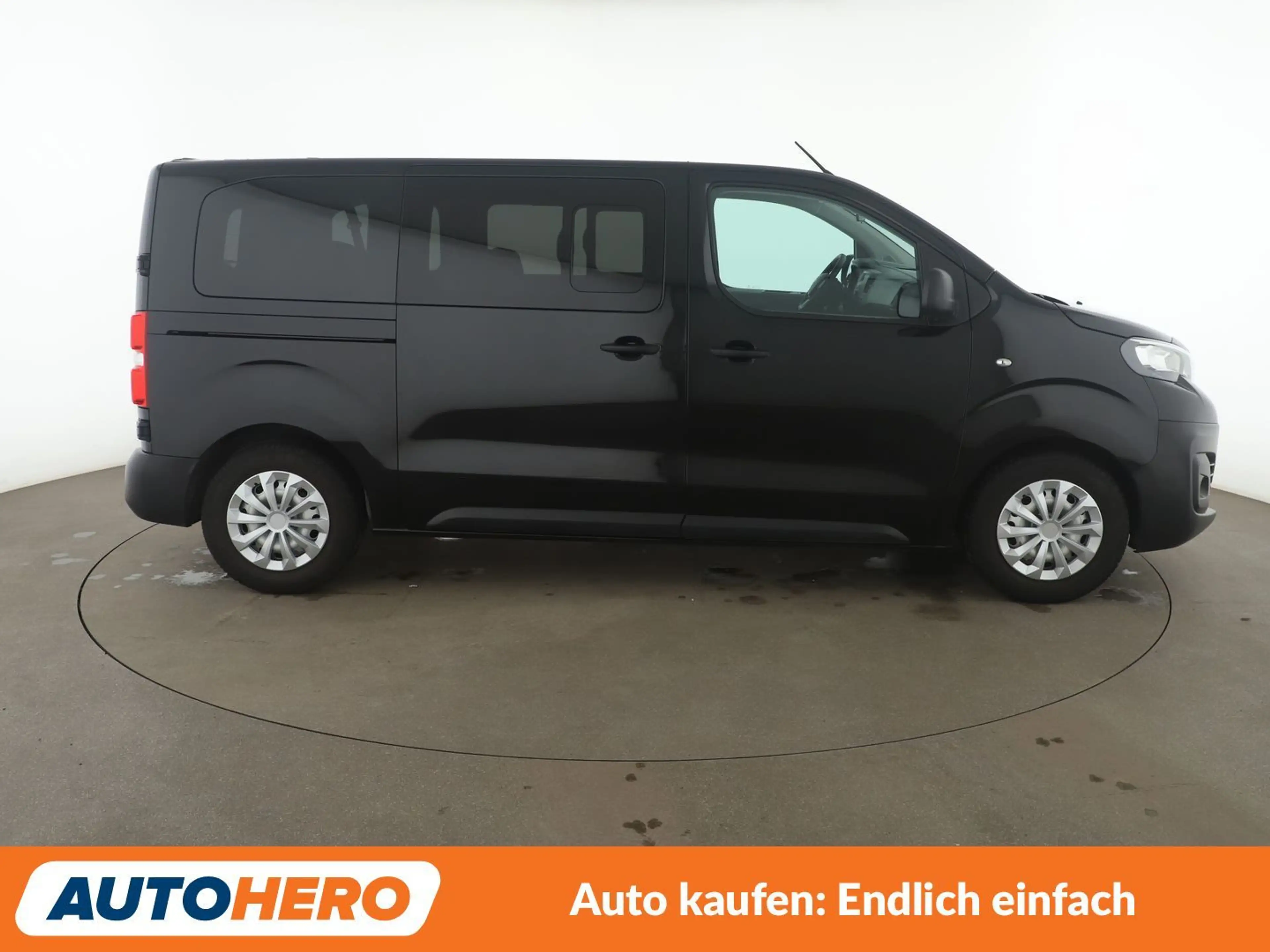 Peugeot Traveller 1.5 Blue-HDi L2 — photo 7