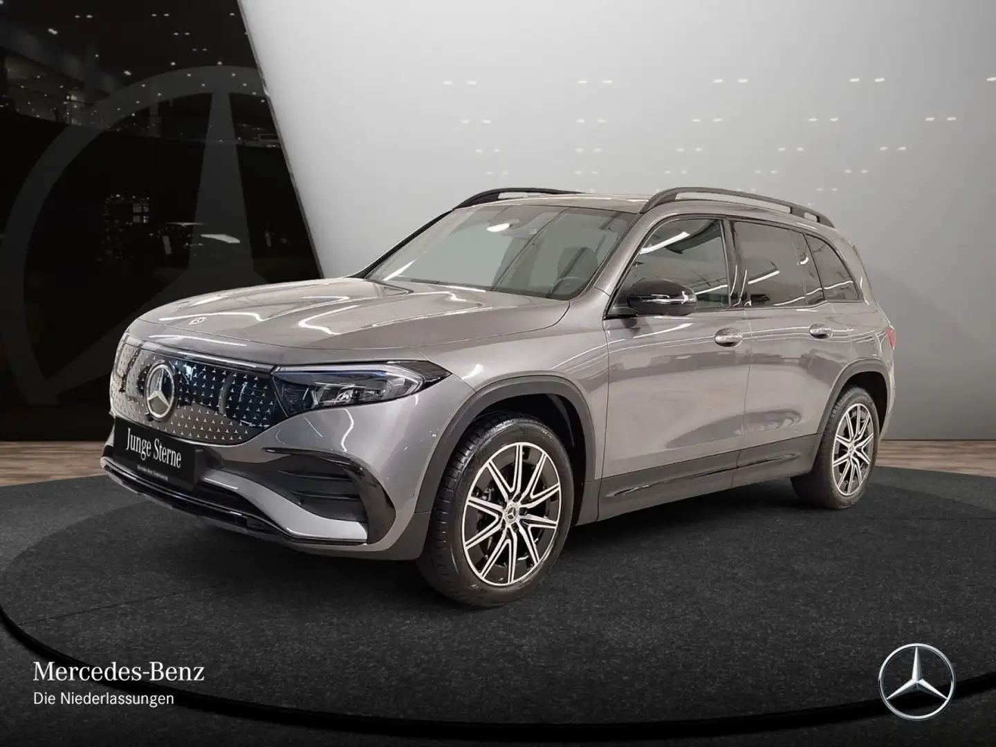 Mercedes-Benz EQB 250 AMG+NIGHT+PREMIUM+PANO+360+MEMORY+HUD+SPUR Grau - 2